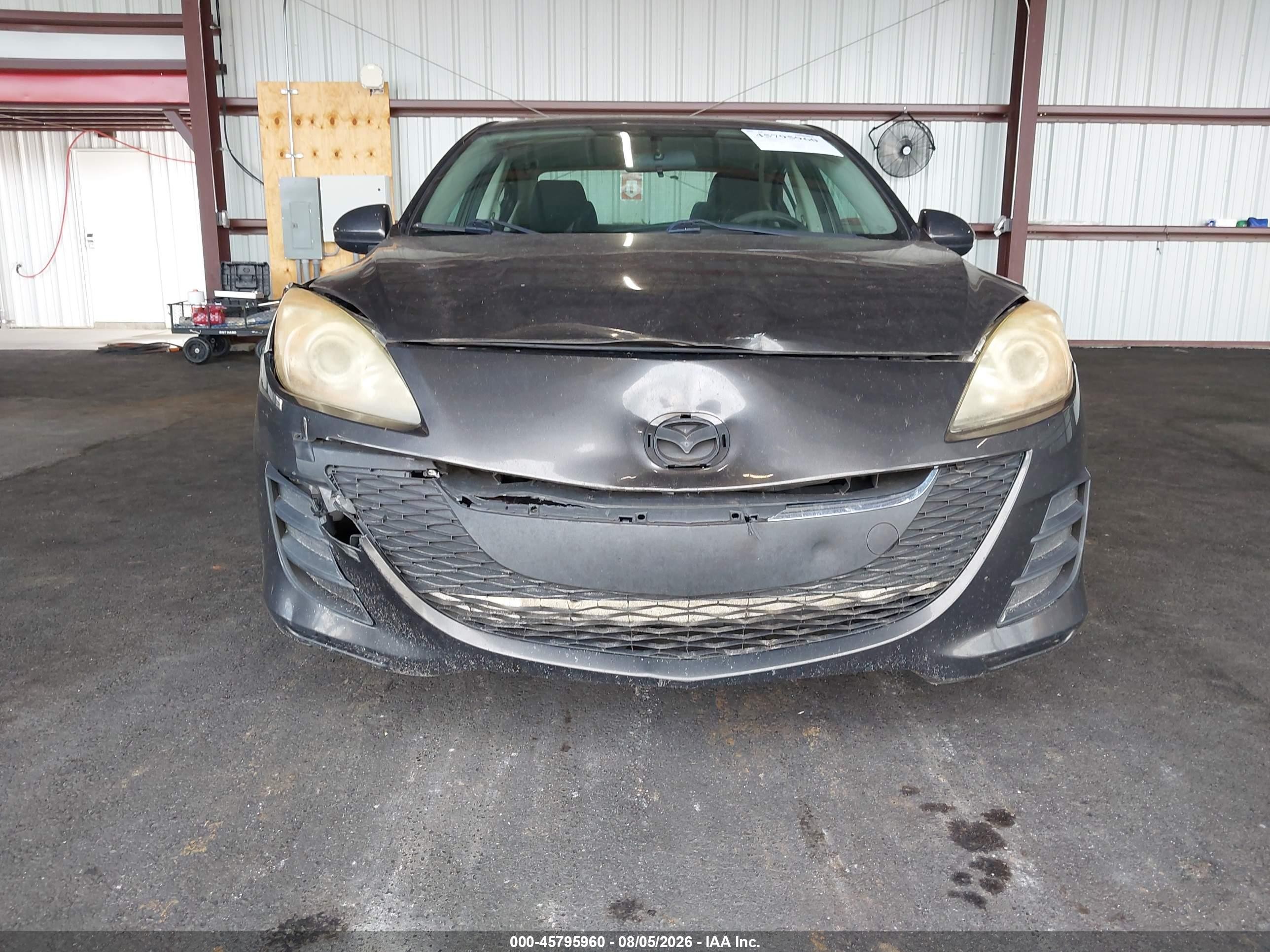 2010 Mazda Mazda3 I Touring Gray vin: JM1BL1SF0A1197402