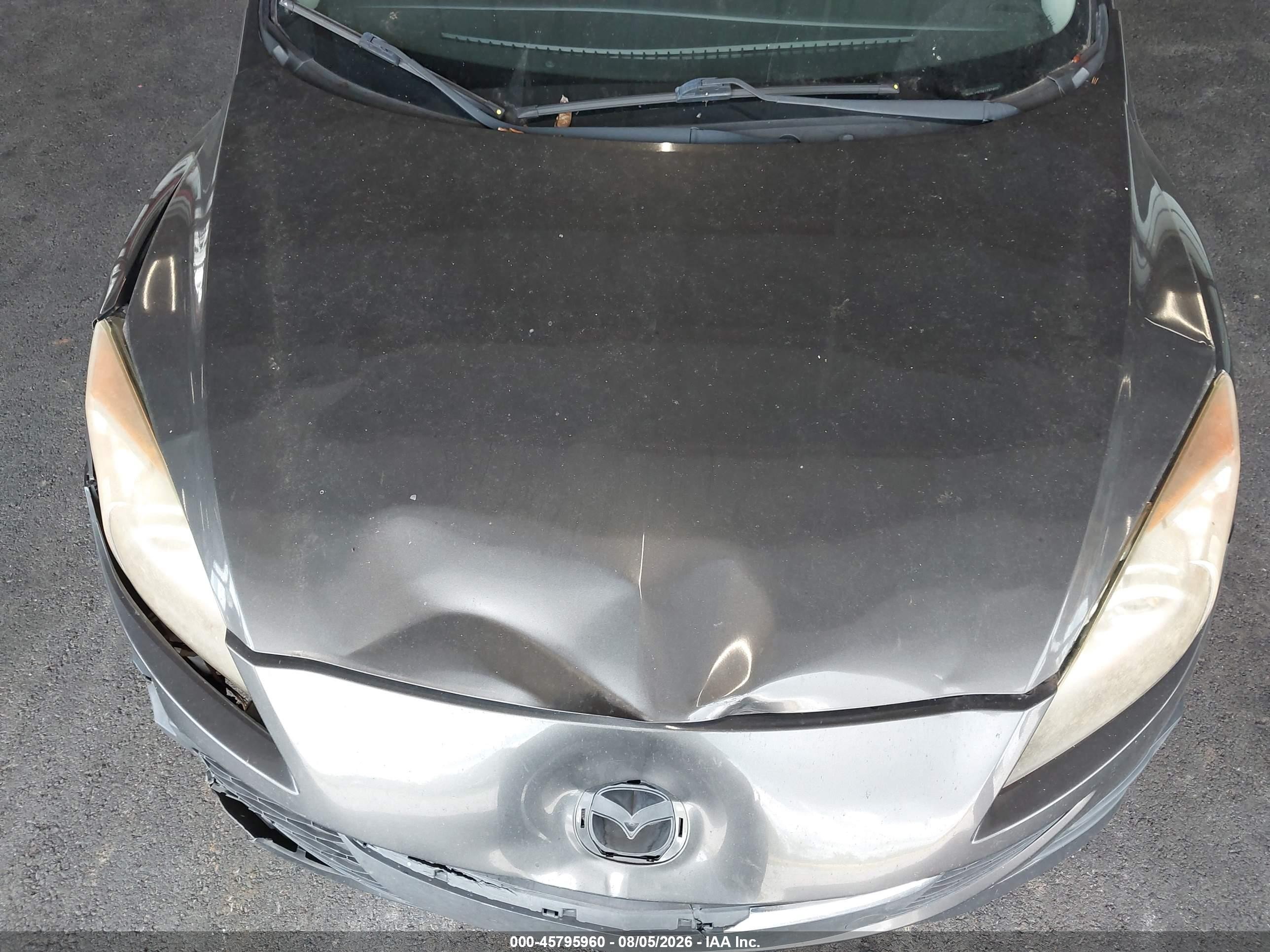 2010 Mazda Mazda3 I Touring Gray vin: JM1BL1SF0A1197402