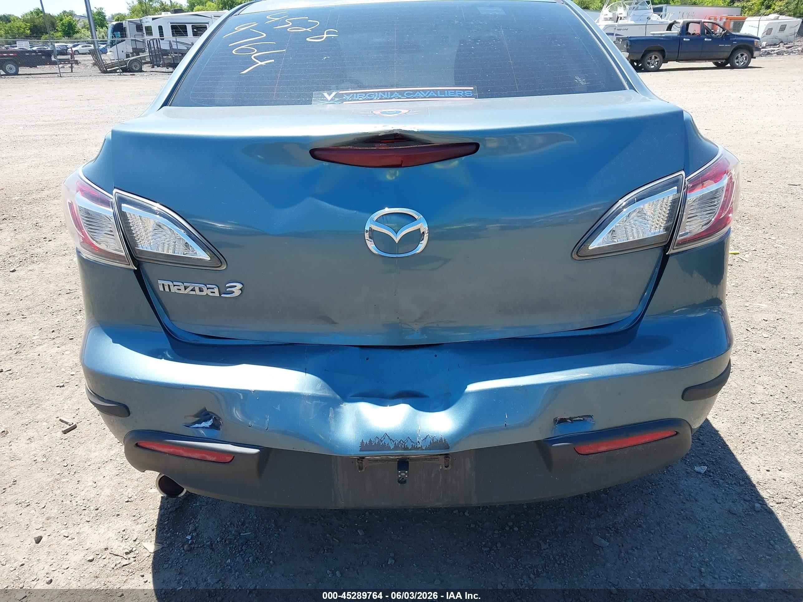 2010 Mazda Mazda3 I Touring Blue vin: JM1BL1SF0A1206115