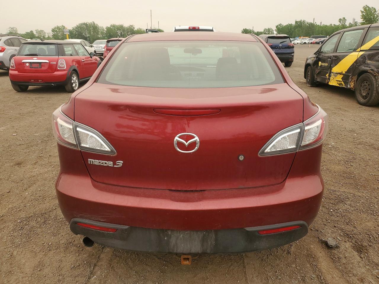 2010 Mazda 3 I Red vin: JM1BL1SF0A1207572