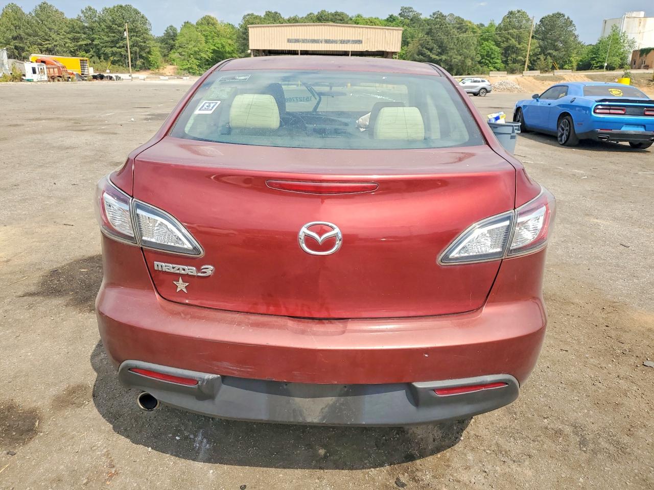 2010 Mazda 3 I Red vin: JM1BL1SF0A1231564