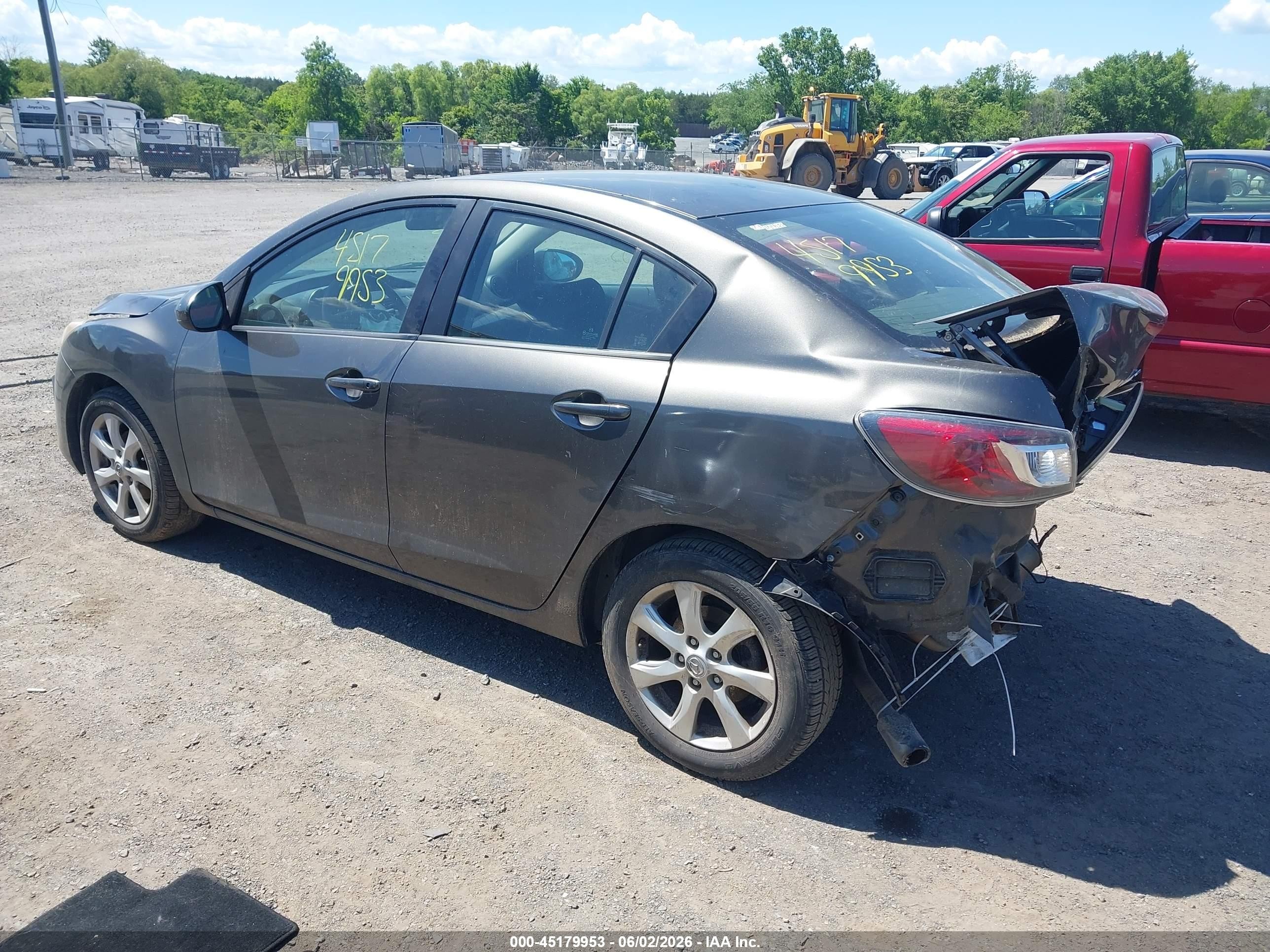 2010 Mazda Mazda3 I Touring Gray vin: JM1BL1SF0A1344396