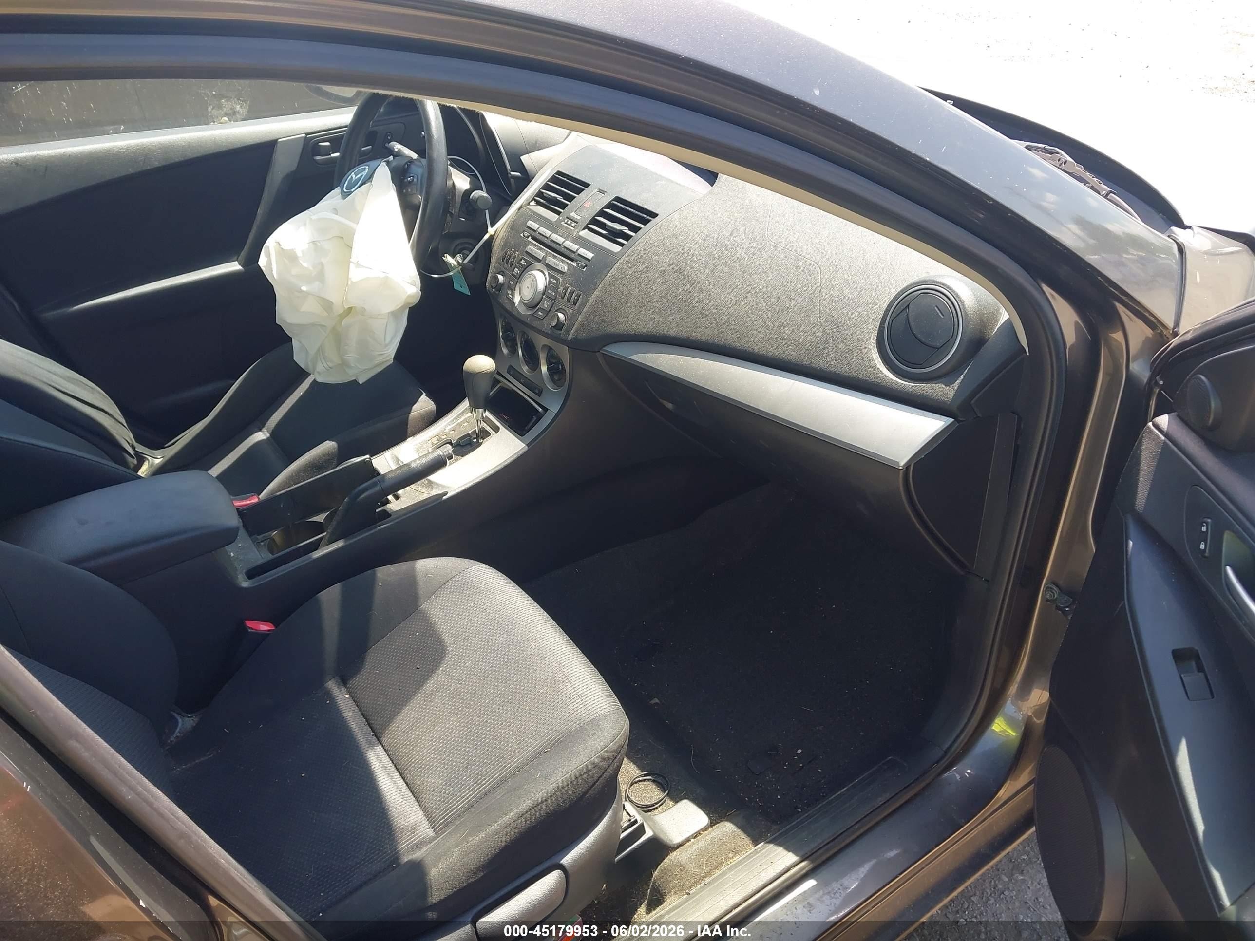 2010 Mazda Mazda3 I Touring Gray vin: JM1BL1SF0A1344396