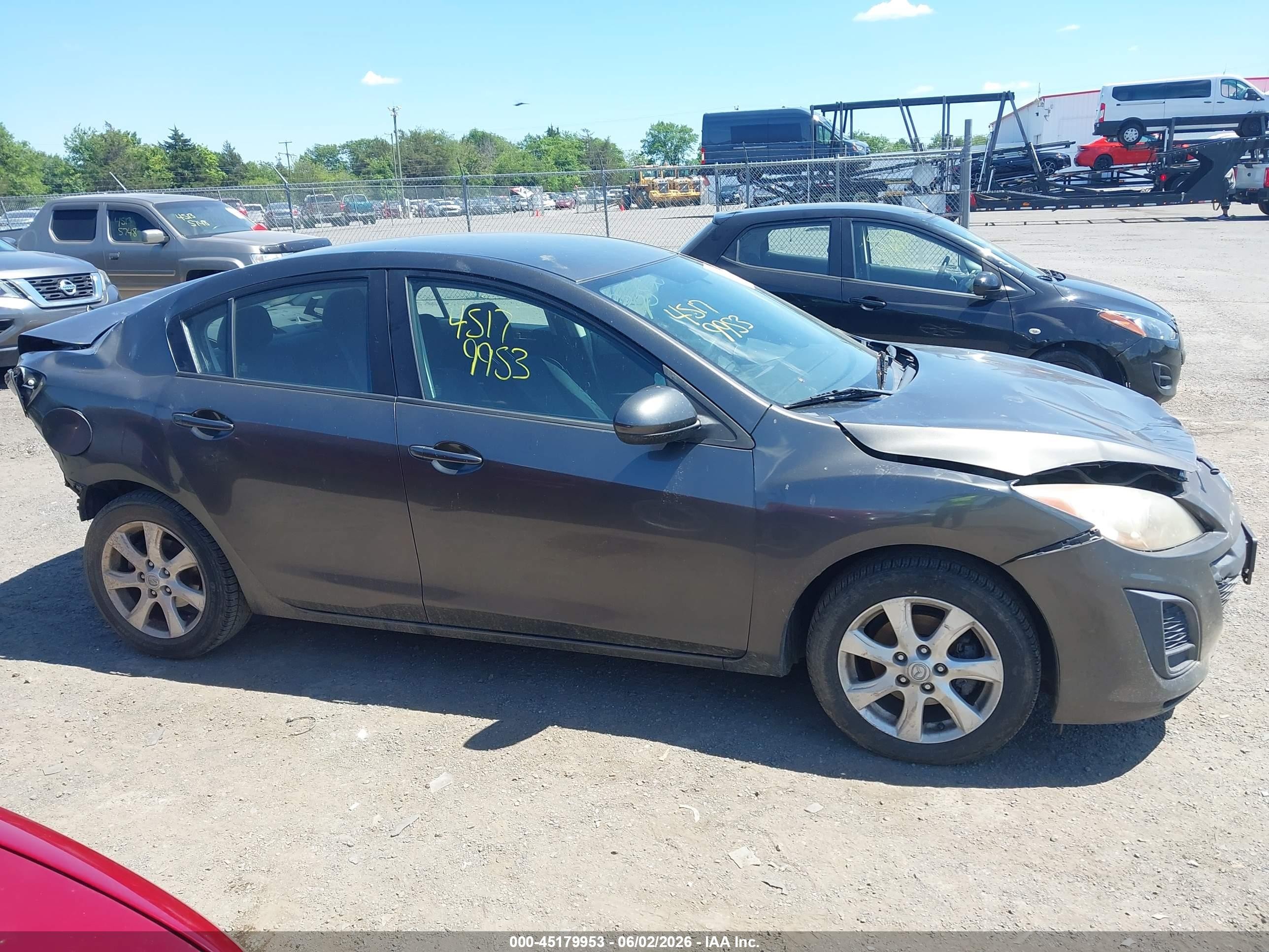 2010 Mazda Mazda3 I Touring Gray vin: JM1BL1SF0A1344396