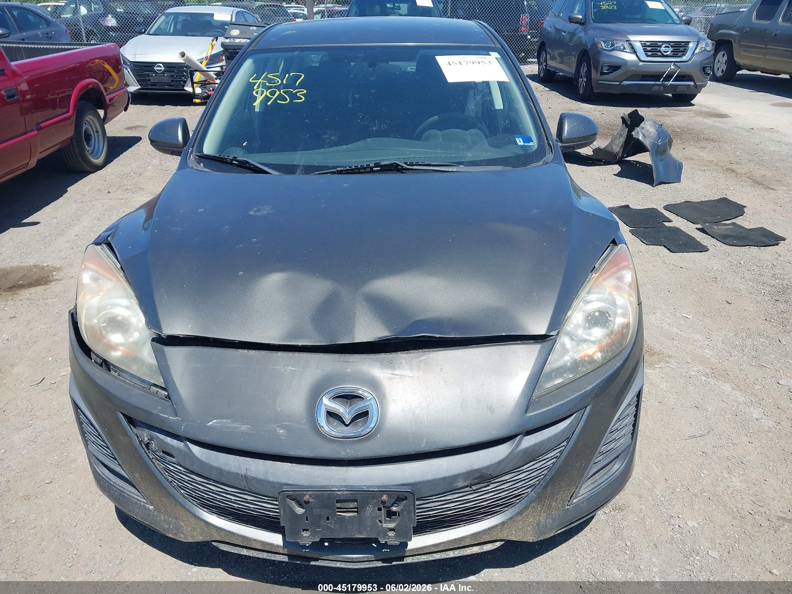 2010 Mazda Mazda3 I Touring Gray vin: JM1BL1SF0A1344396