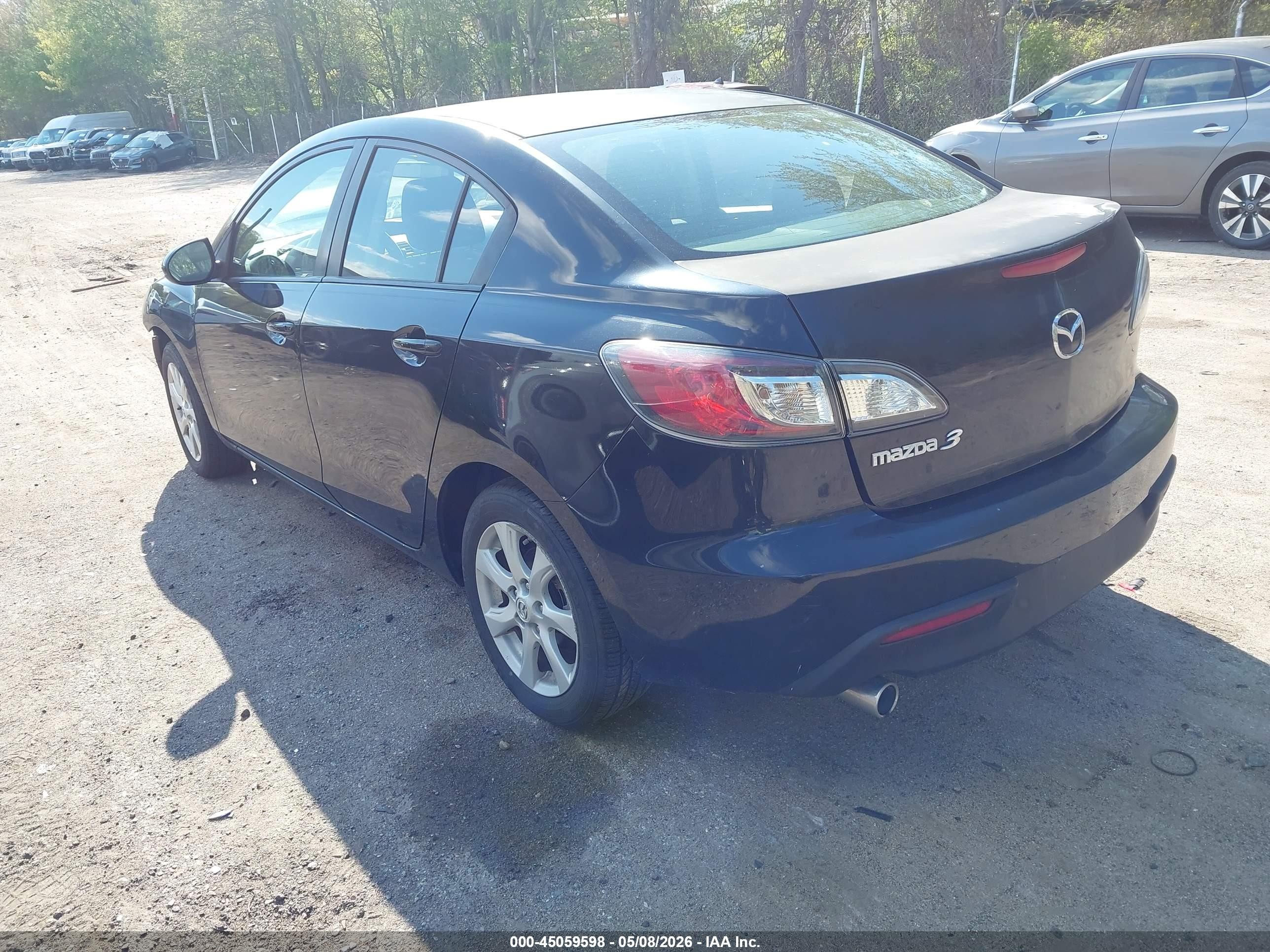 2010 Mazda Mazda3 I Touring Черный vin: JM1BL1SF1A1199451
