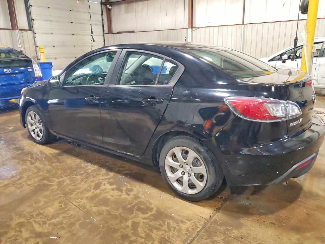 2010 Mazda 3 I Black vin: JM1BL1SF1A1210805