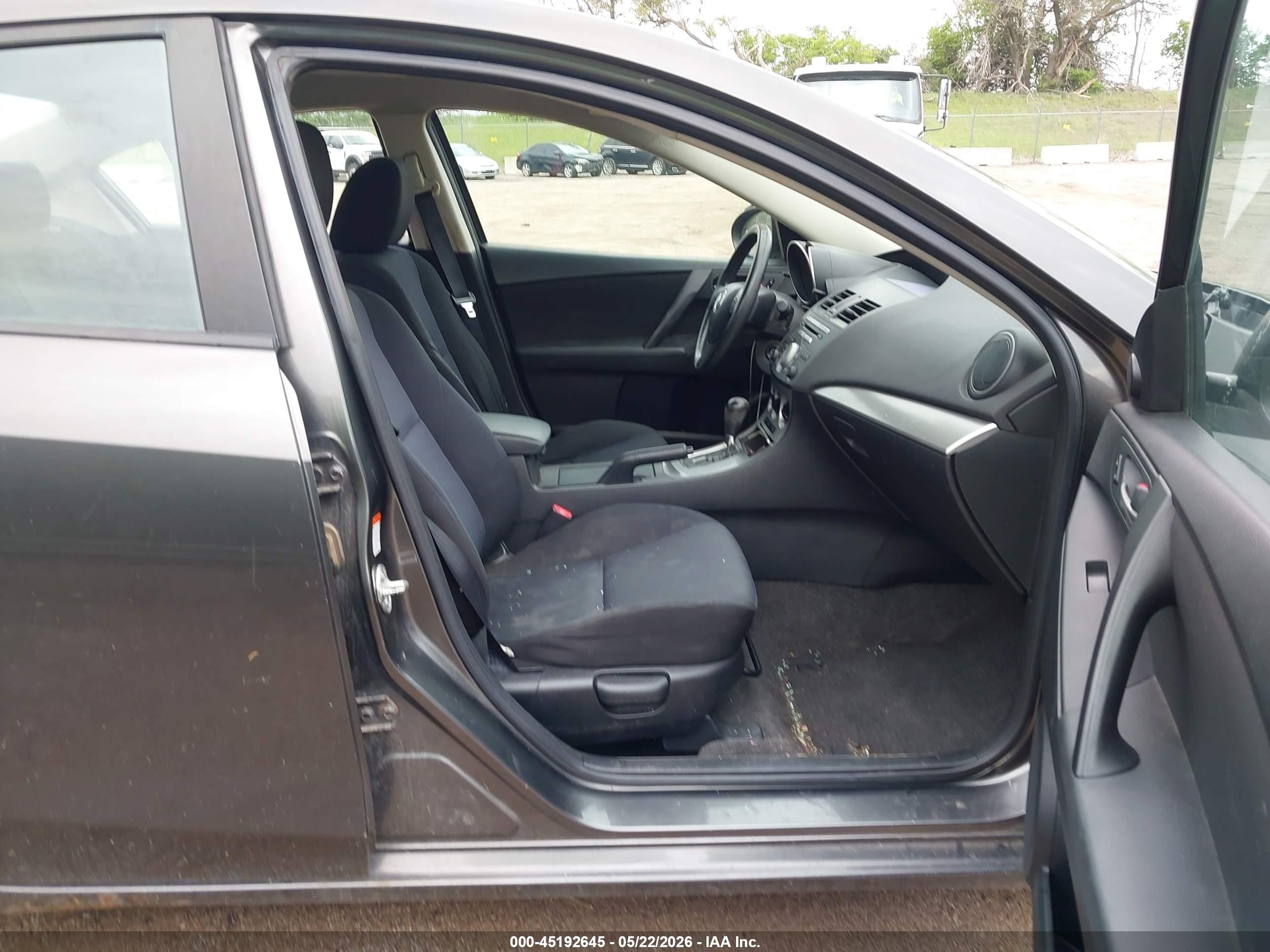 2010 Mazda Mazda3 I Touring Gray vin: JM1BL1SF1A1248261