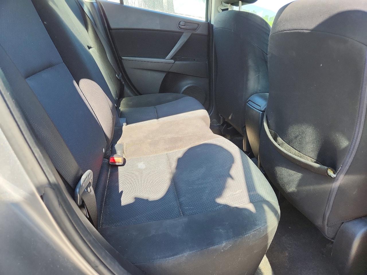 2010 Mazda 3 I Silver vin: JM1BL1SF1A1266520