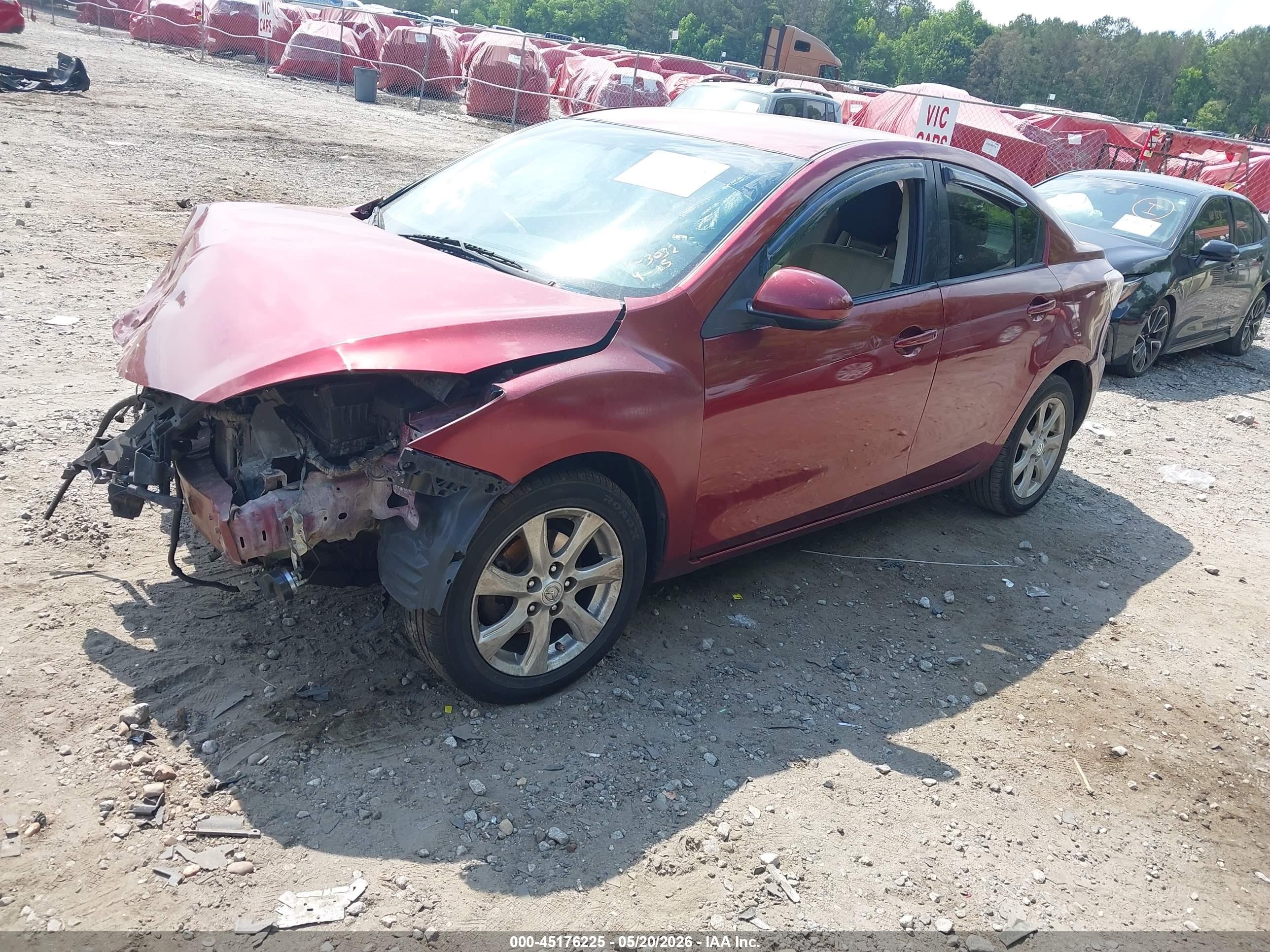 2010 Mazda Mazda3   Red vin: JM1BL1SF1A1273032