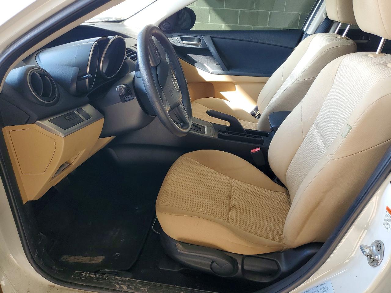 2010 Mazda 3 I White vin: JM1BL1SF2A1130543