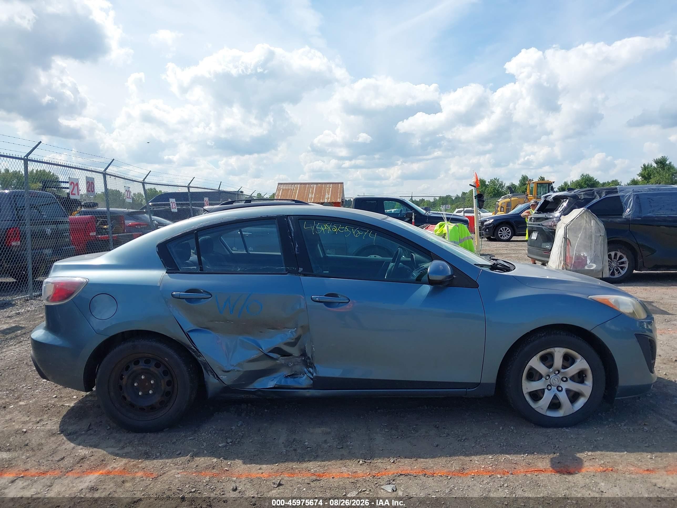 2010 Mazda Mazda3 I Sport Blue vin: JM1BL1SF2A1267286
