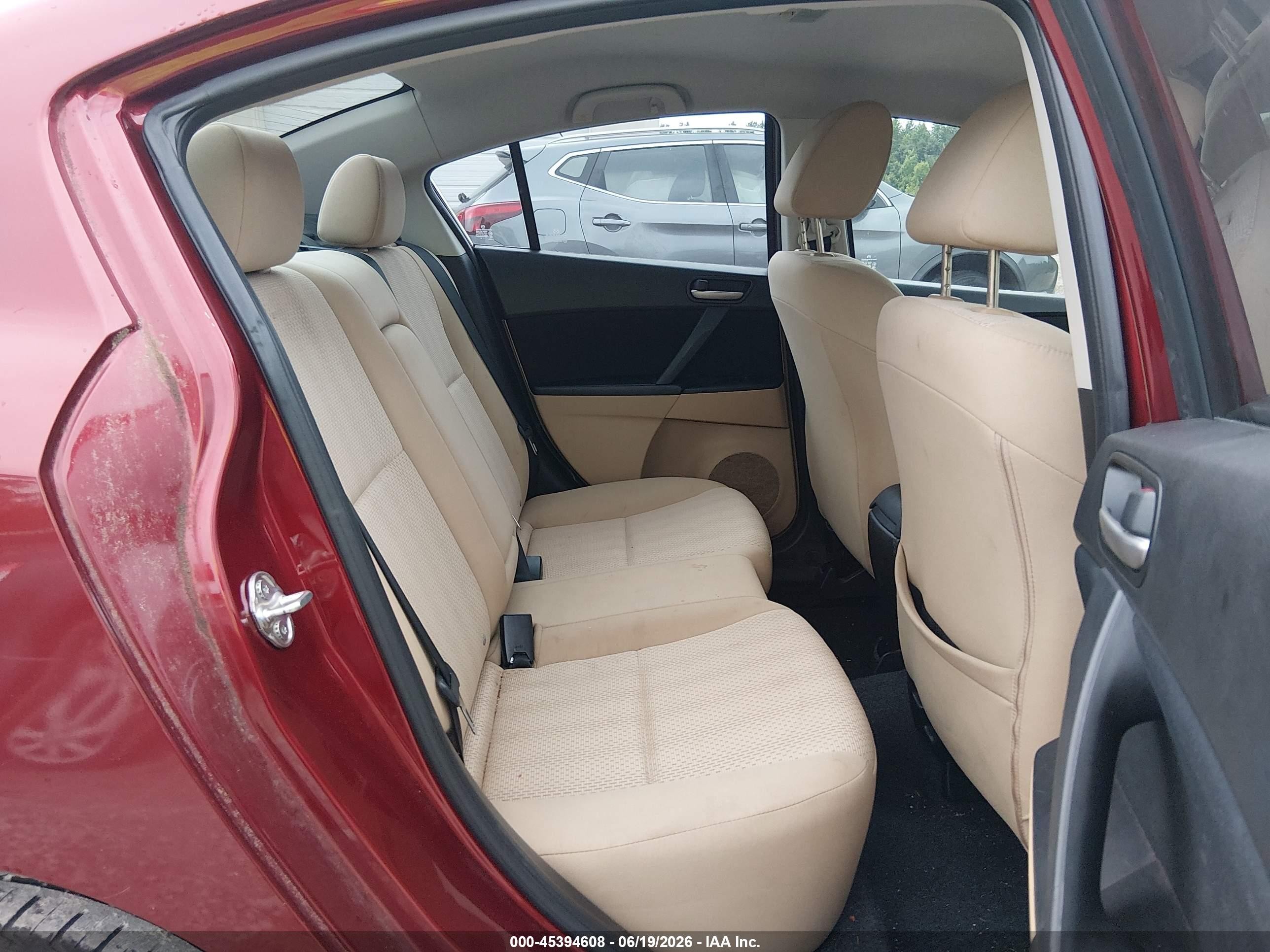 2010 Mazda Mazda3 I Touring Red vin: JM1BL1SF2A1291409
