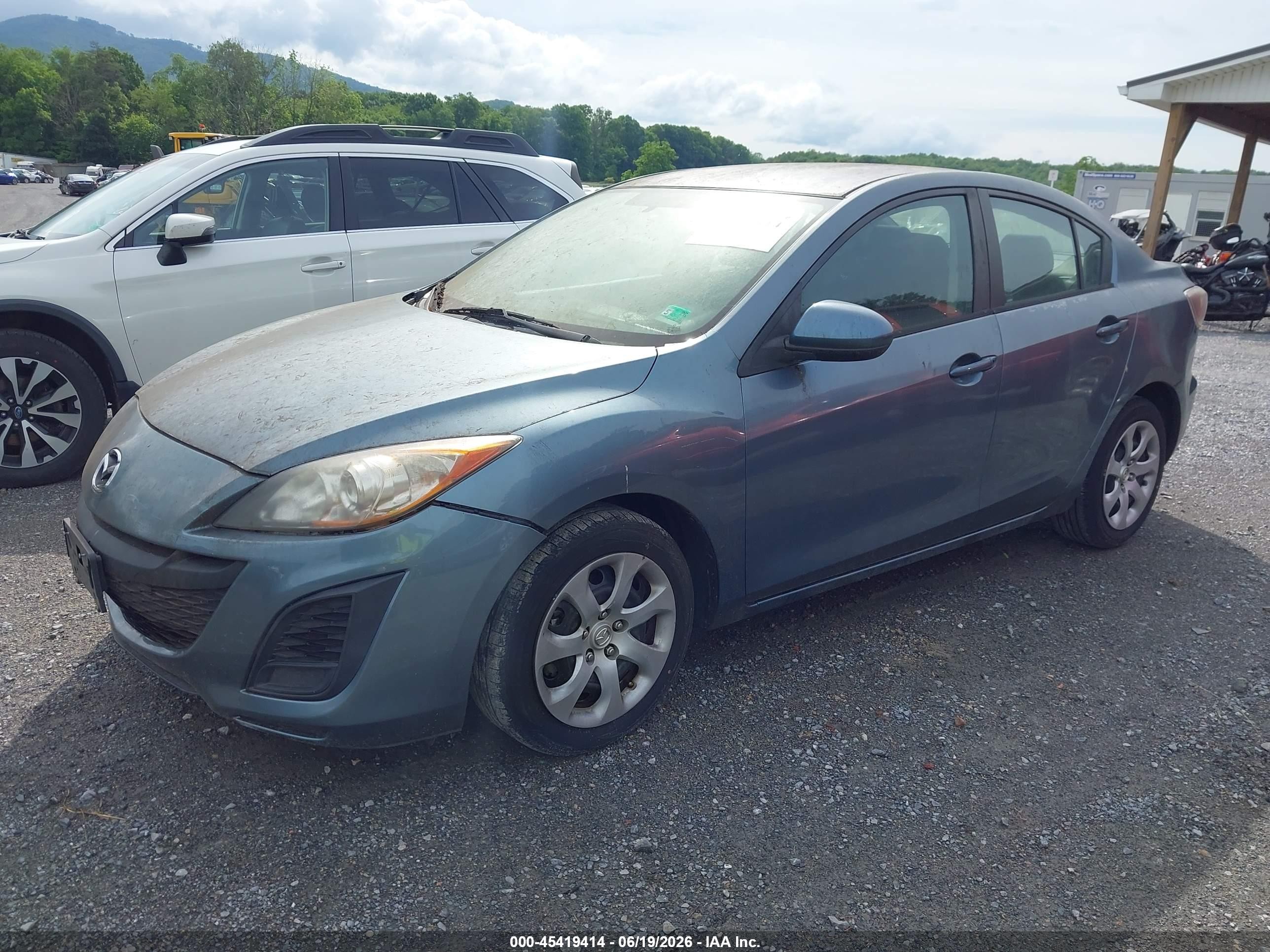 2010 Mazda Mazda3 I Sport Blue vin: JM1BL1SF2A1305759