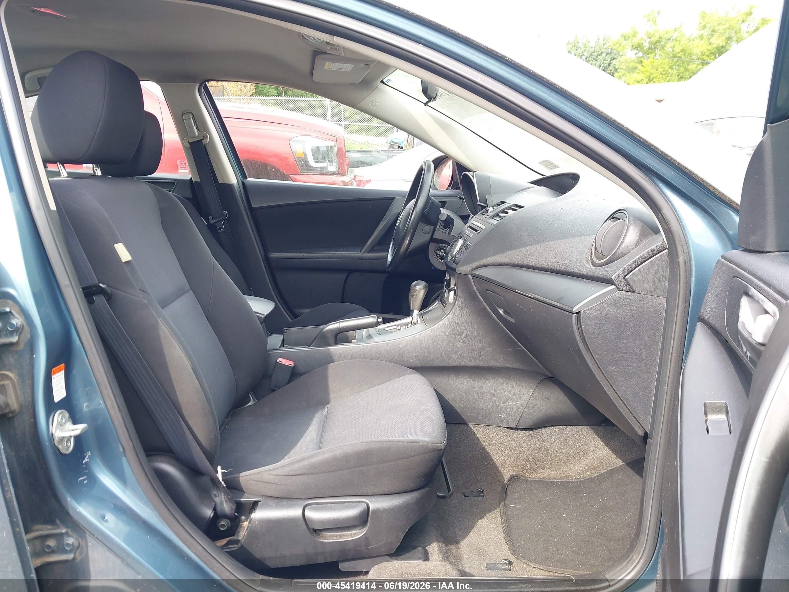 2010 Mazda Mazda3 I Sport Blue vin: JM1BL1SF2A1305759