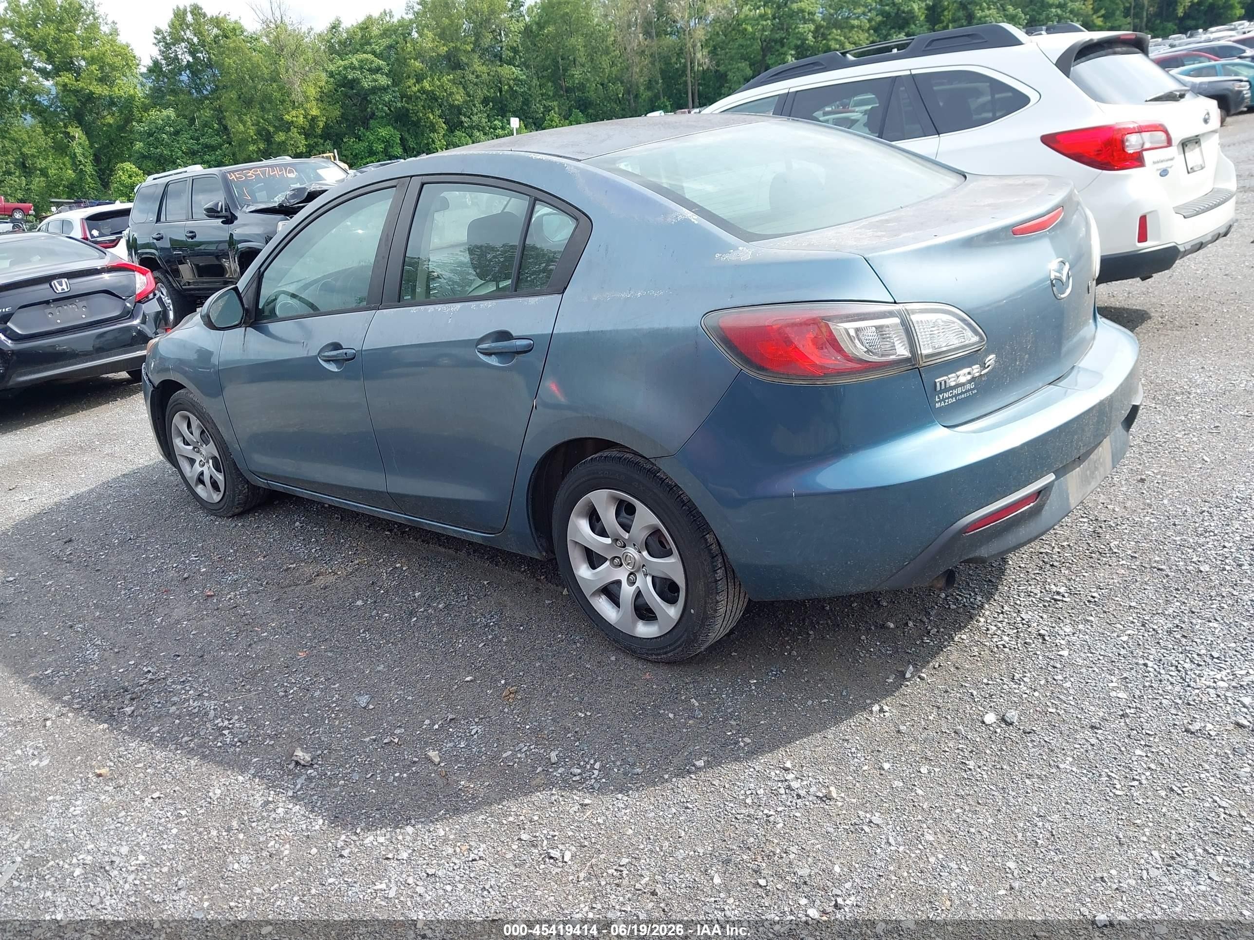2010 Mazda Mazda3 I Sport Blue vin: JM1BL1SF2A1305759