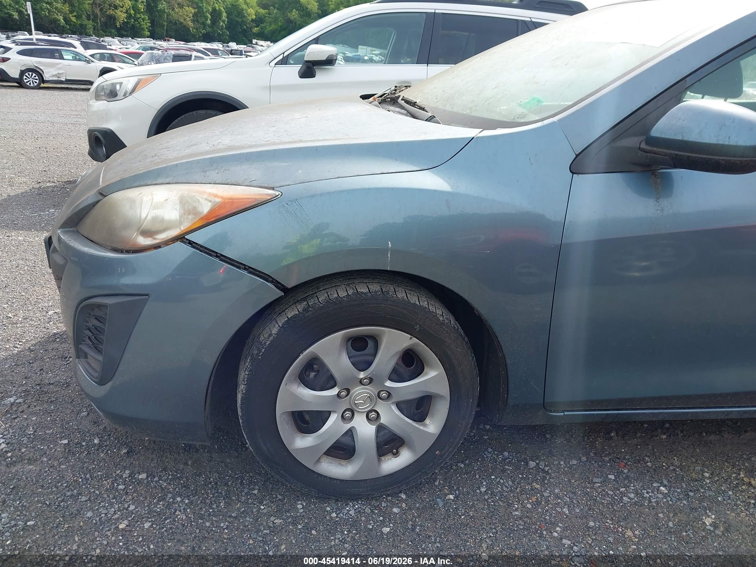 2010 Mazda Mazda3 I Sport Blue vin: JM1BL1SF2A1305759