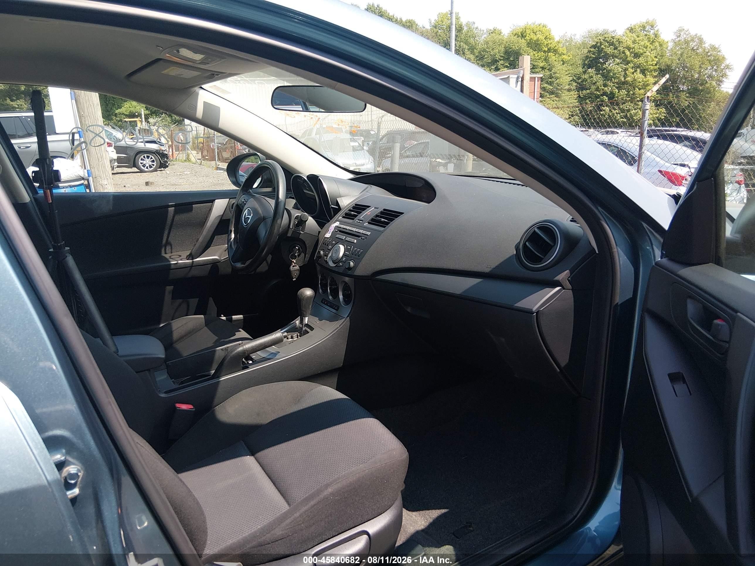2010 Mazda Mazda3 I Sport Blue vin: JM1BL1SF2A1313957
