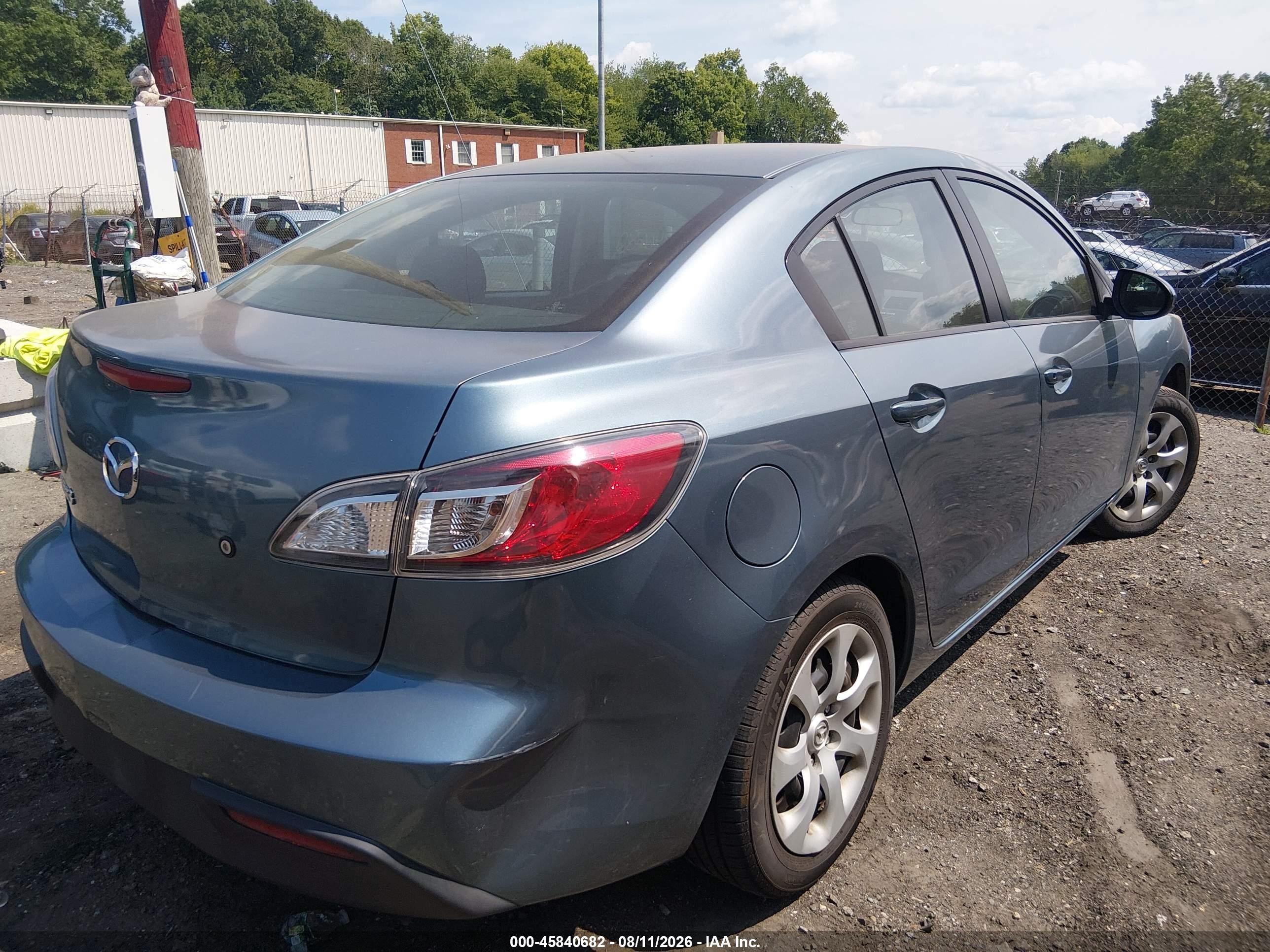 2010 Mazda Mazda3 I Sport Blue vin: JM1BL1SF2A1313957