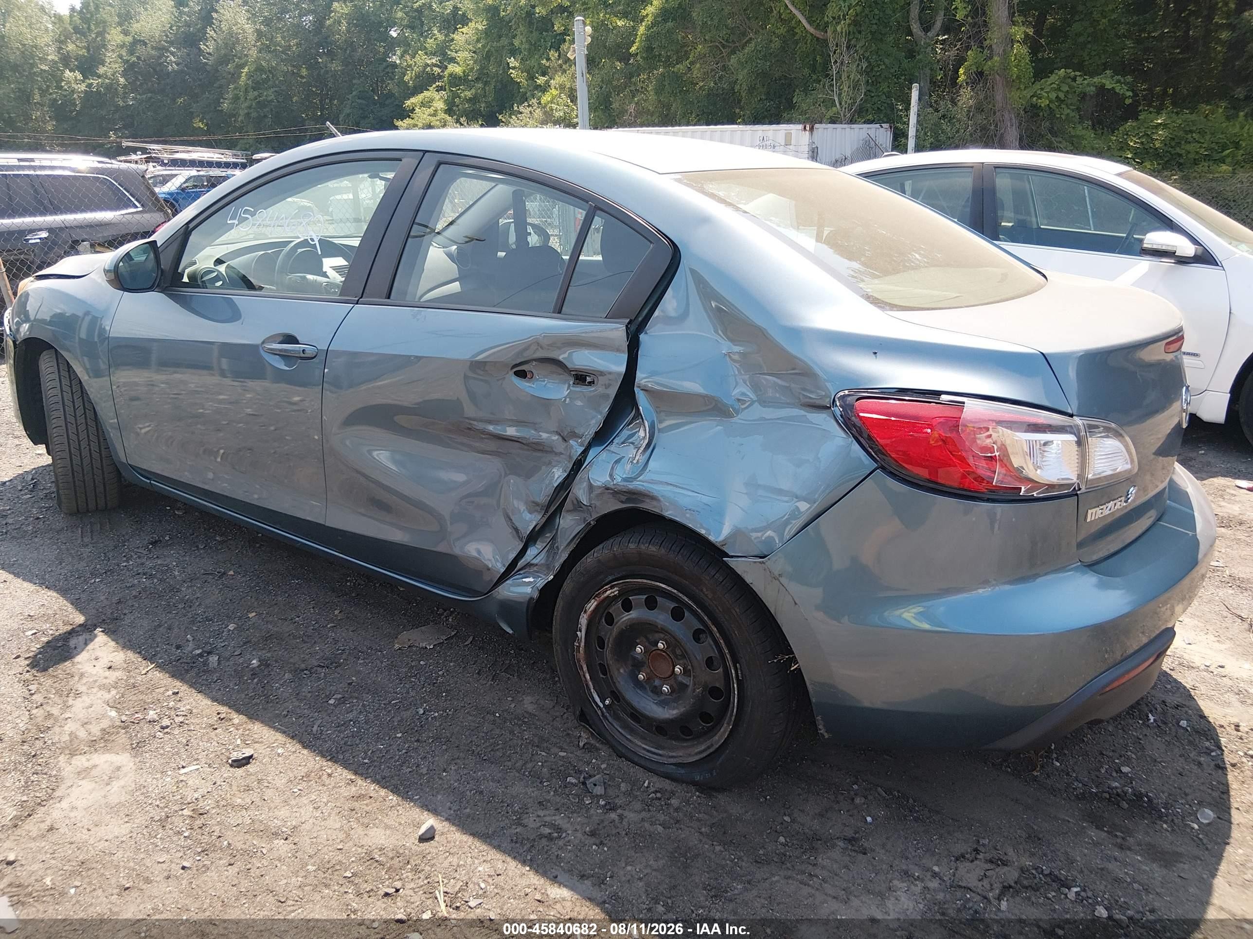2010 Mazda Mazda3 I Sport Blue vin: JM1BL1SF2A1313957