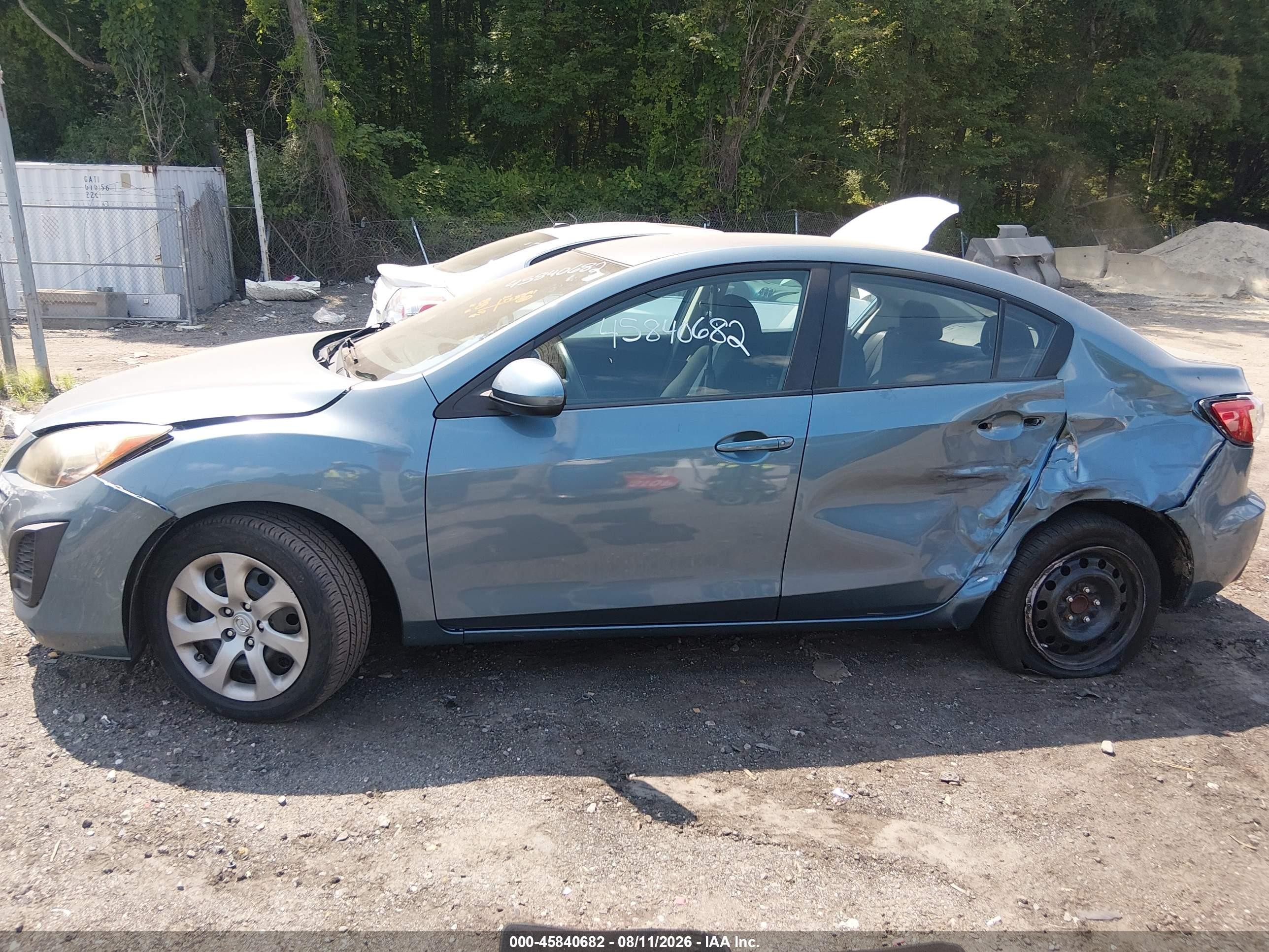 2010 Mazda Mazda3 I Sport Blue vin: JM1BL1SF2A1313957