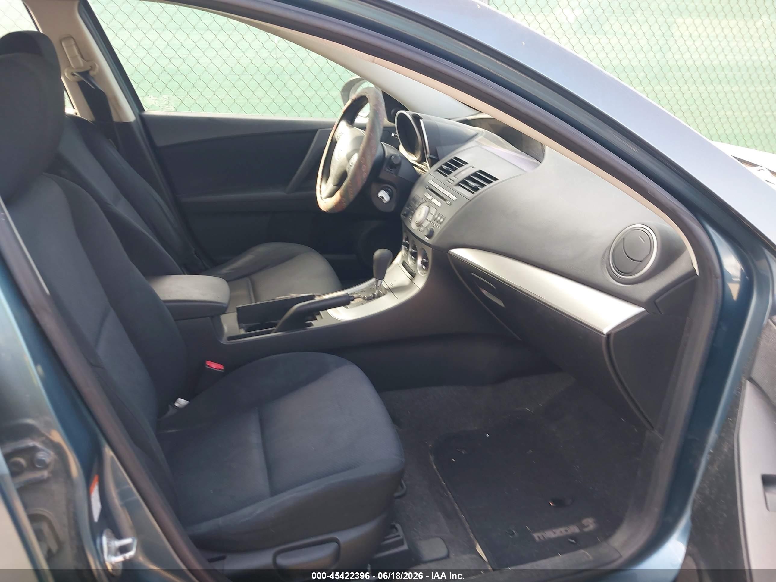 2010 Mazda Mazda3 I Touring Blue vin: JM1BL1SF3A1252067