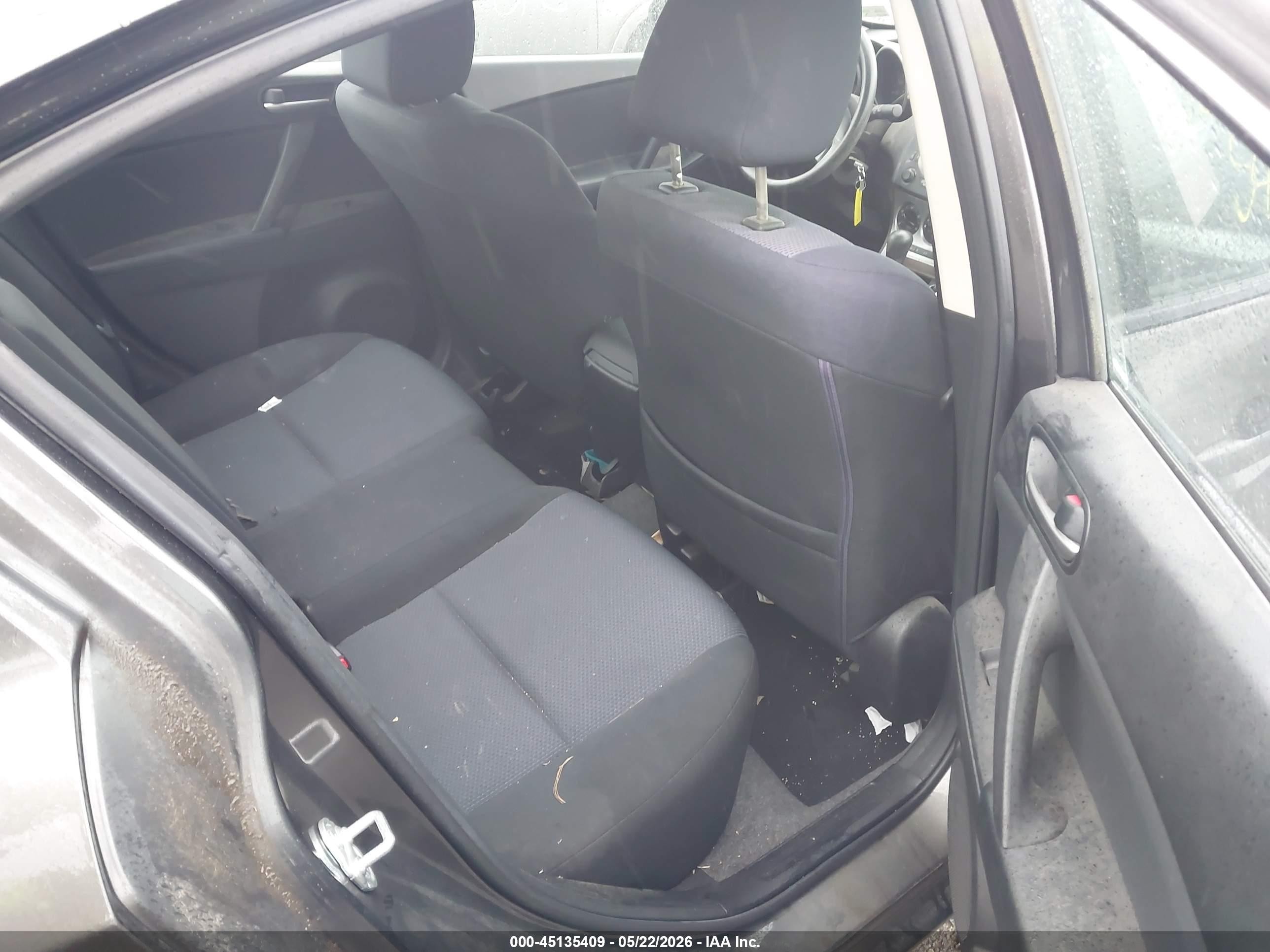2010 Mazda Mazda3 I Touring Серый vin: JM1BL1SF3A1254062