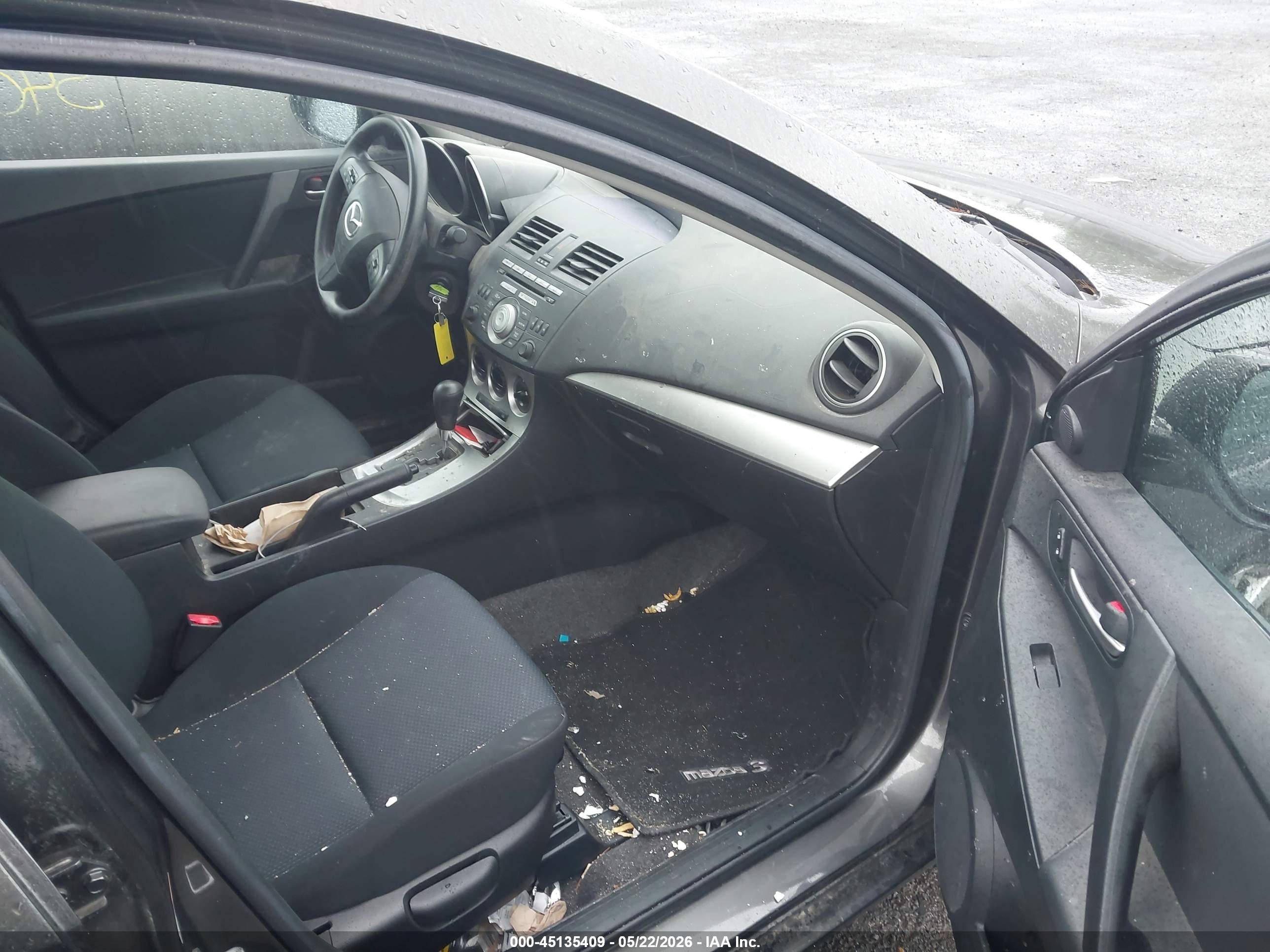 2010 Mazda Mazda3 I Touring Серый vin: JM1BL1SF3A1254062