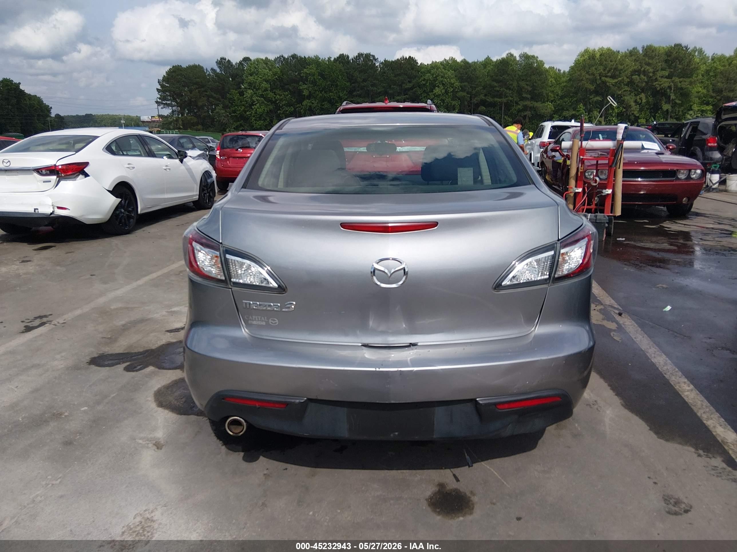 2010 Mazda Mazda3 I Touring Silver vin: JM1BL1SF4A1177914