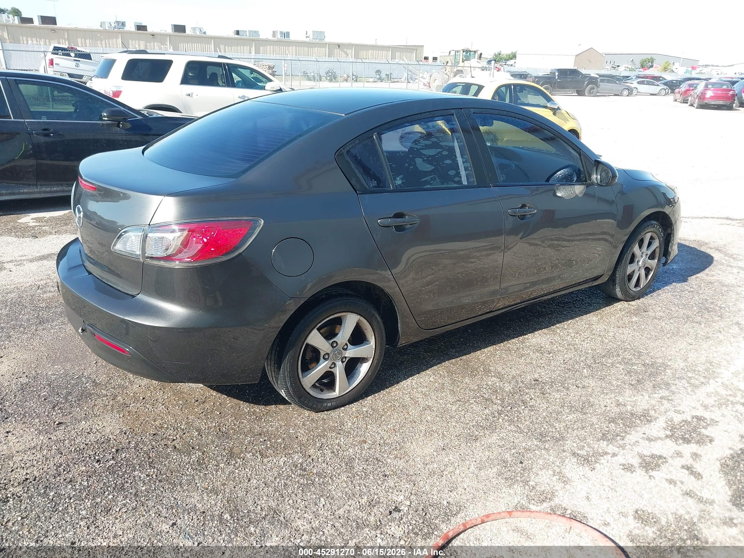 2010 Mazda Mazda3   Серый vin: JM1BL1SF4A1197077