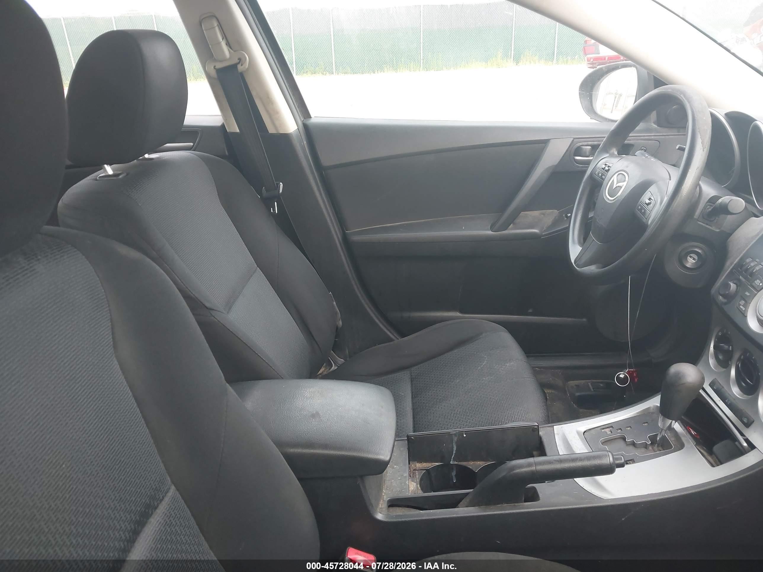 2010 Mazda Mazda3 I Touring Серый vin: JM1BL1SF4A1209907