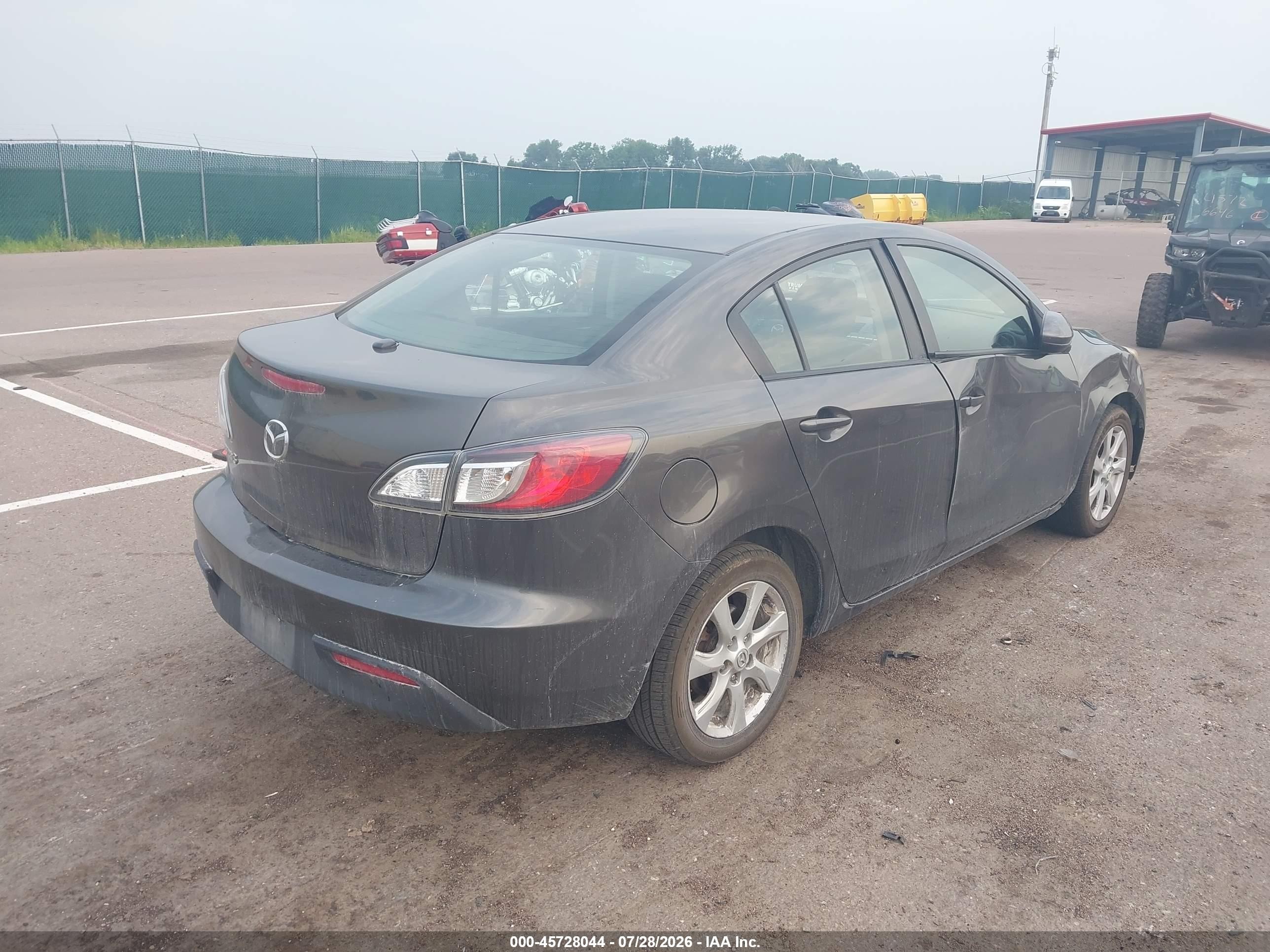 2010 Mazda Mazda3 I Touring Серый vin: JM1BL1SF4A1209907