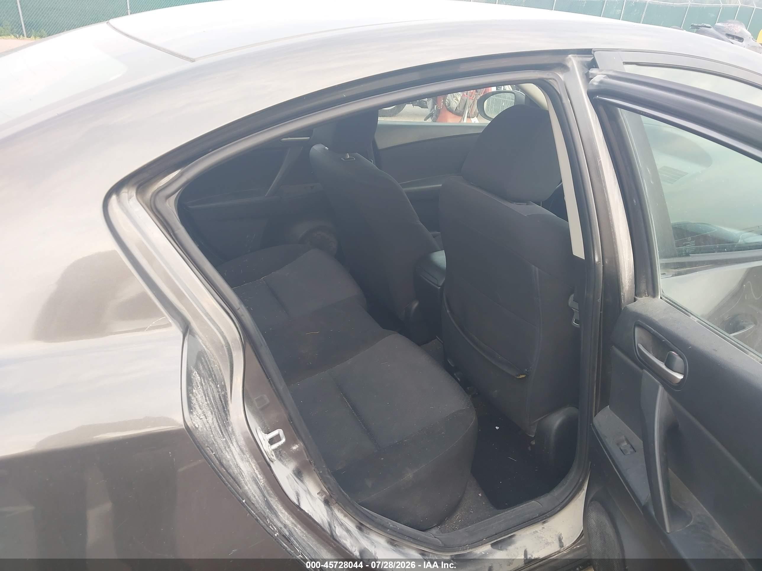2010 Mazda Mazda3 I Touring Серый vin: JM1BL1SF4A1209907