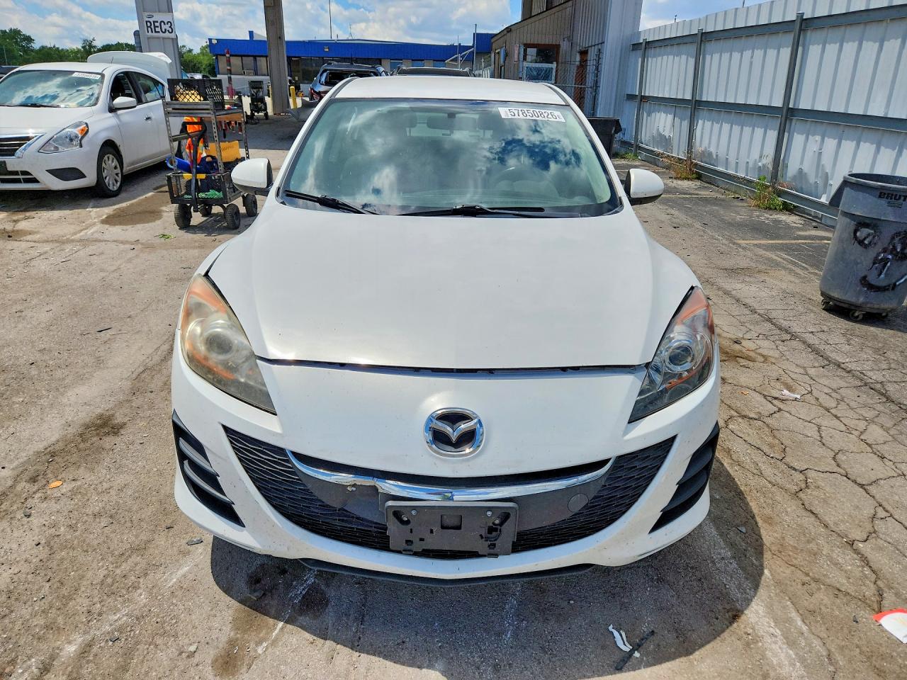 2010 Mazda 3 White vin: JM1BL1SF4A1210992
