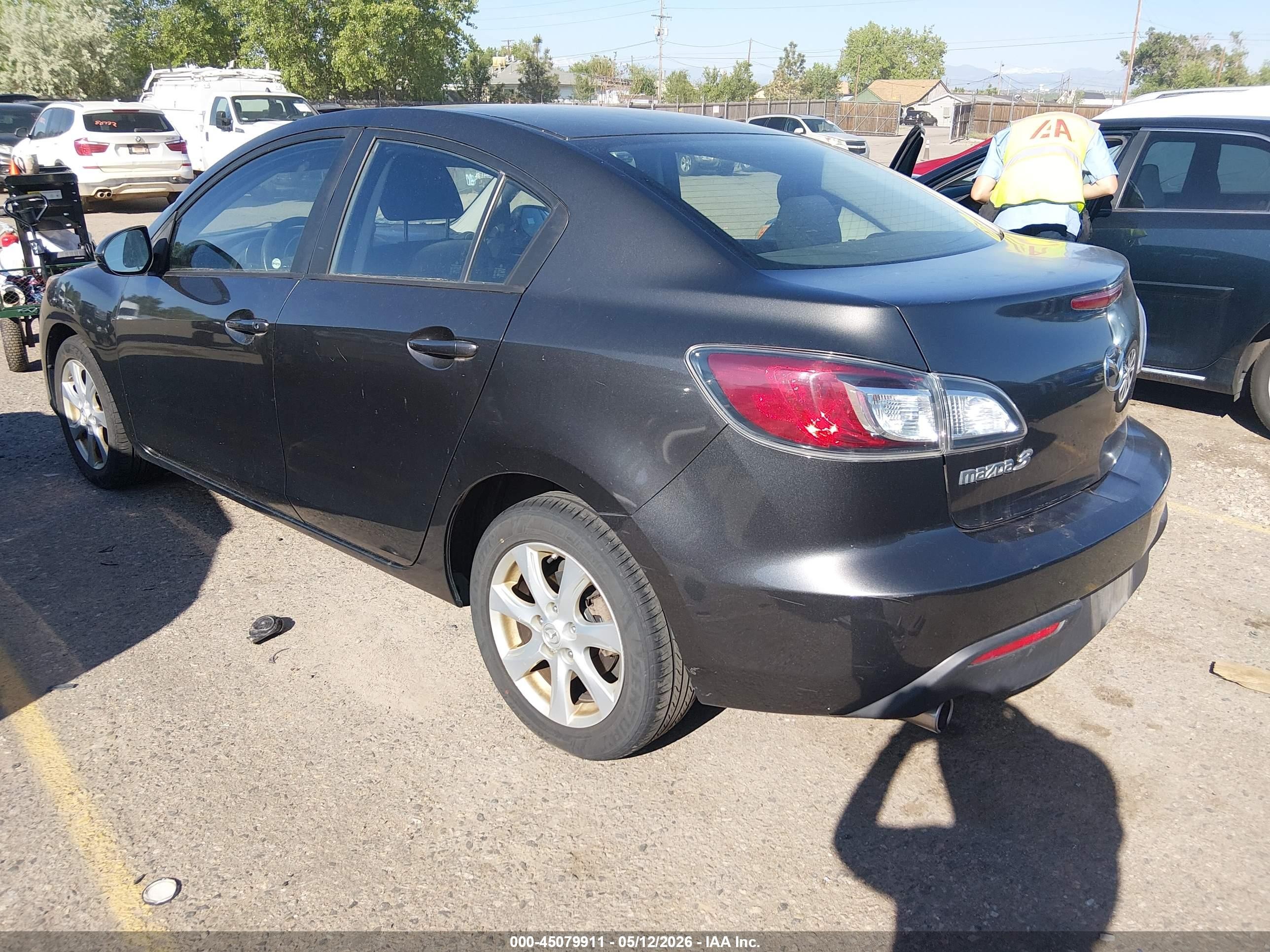 2010 Mazda Mazda3 I Touring Gray vin: JM1BL1SF4A1258704
