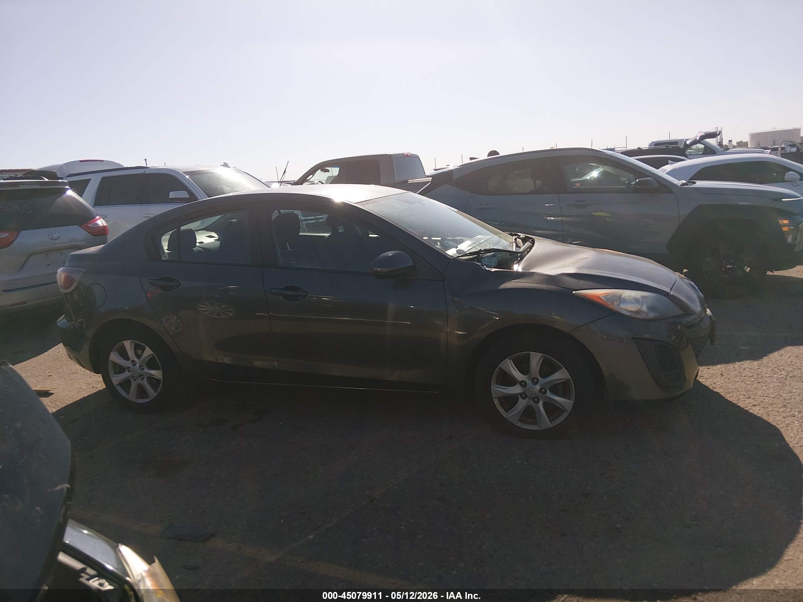 2010 Mazda Mazda3 I Touring Gray vin: JM1BL1SF4A1258704