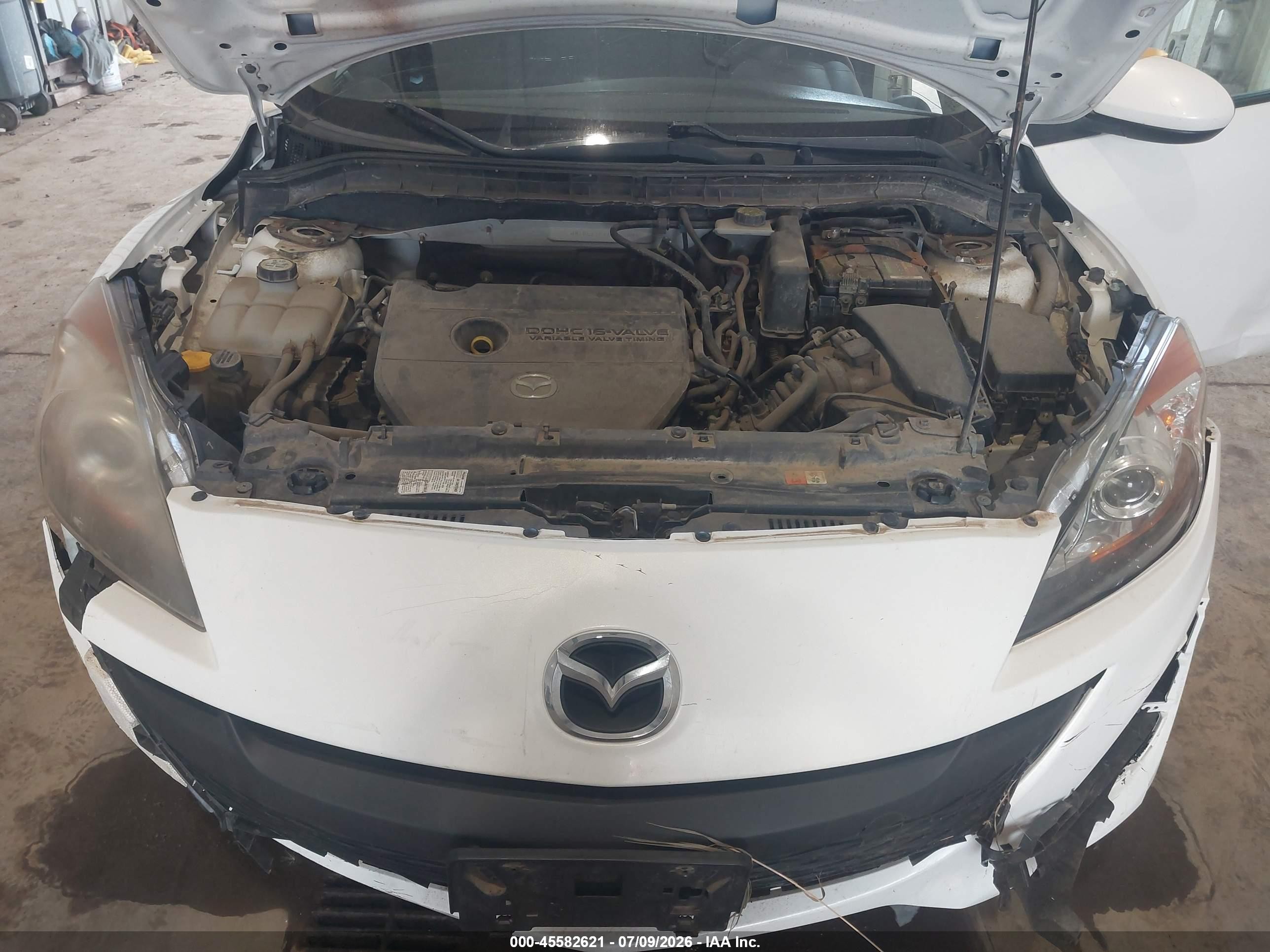2010 Mazda Mazda3 I Sport White vin: JM1BL1SF4A1265894