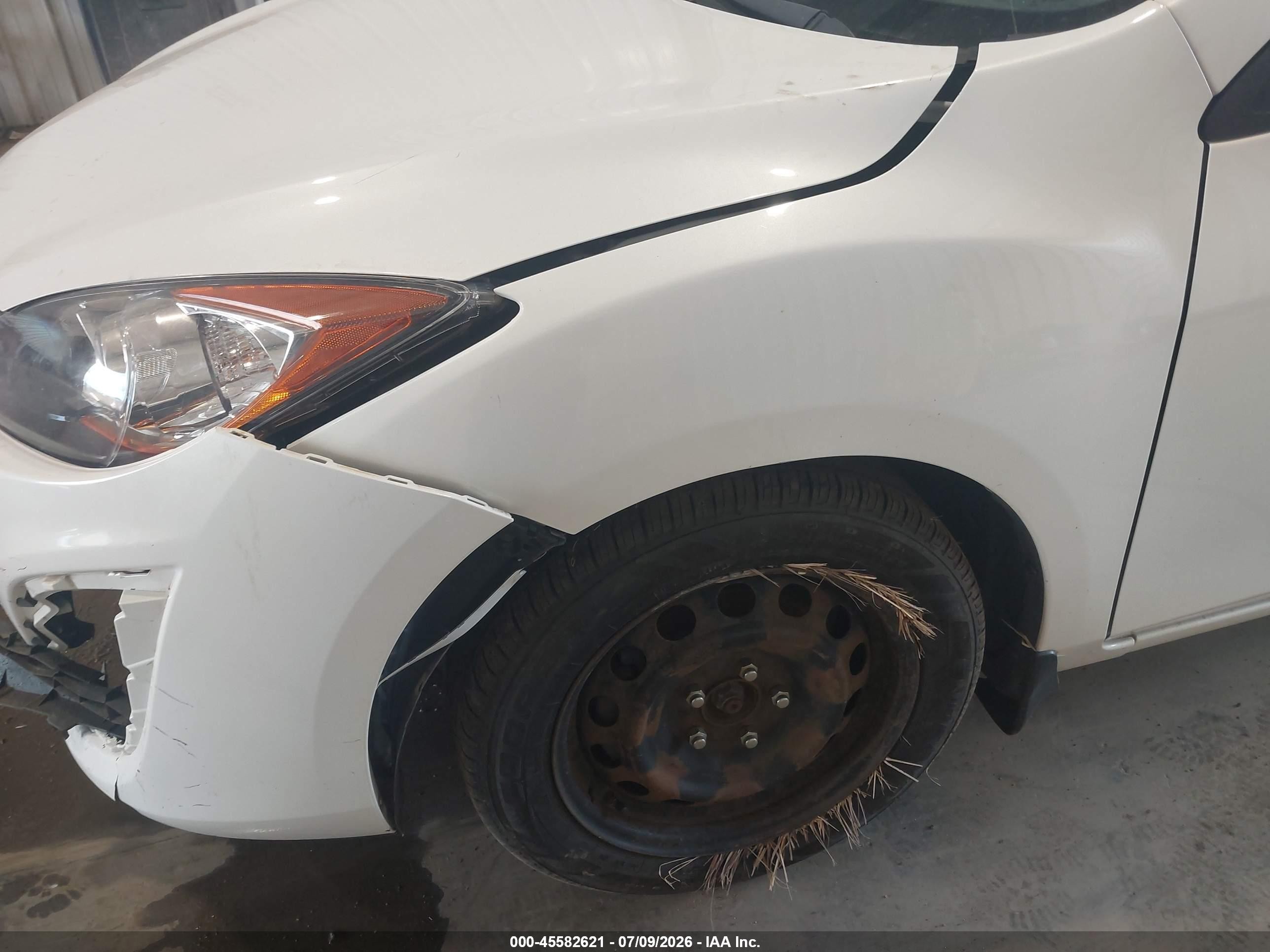 2010 Mazda Mazda3 I Sport White vin: JM1BL1SF4A1265894
