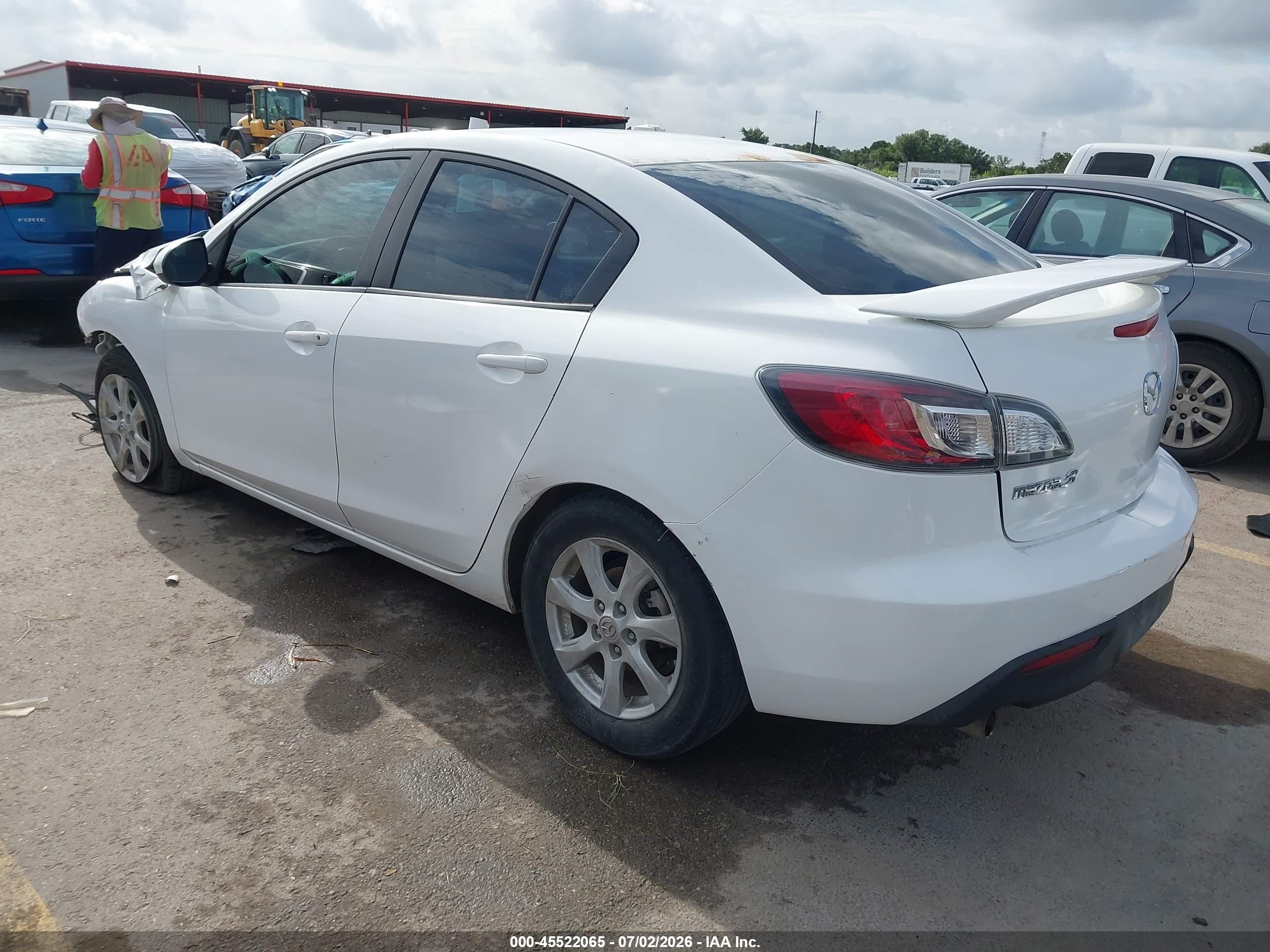 2010 Mazda Mazda3 I Touring White vin: JM1BL1SF4A1352663