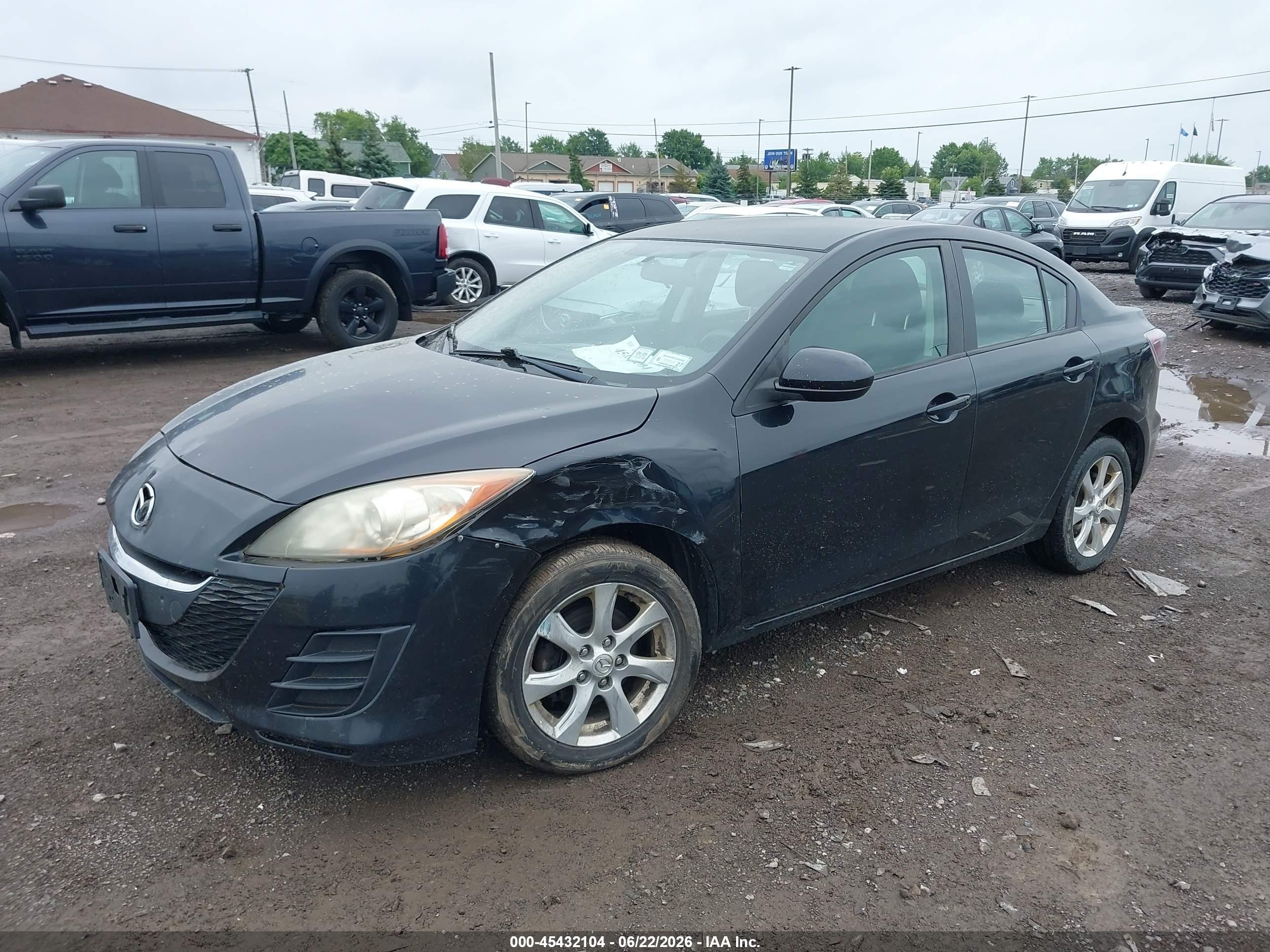 2010 Mazda Mazda3 I Touring Black vin: JM1BL1SF5A1194012