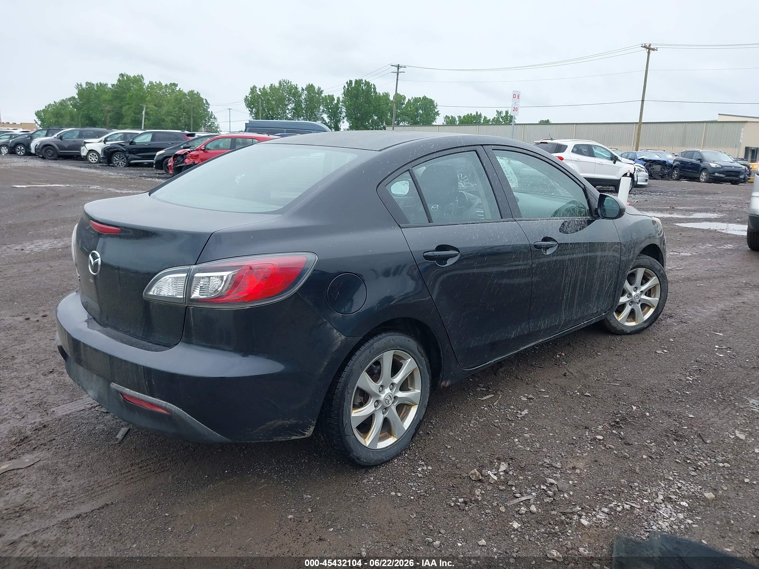 2010 Mazda Mazda3 I Touring Black vin: JM1BL1SF5A1194012