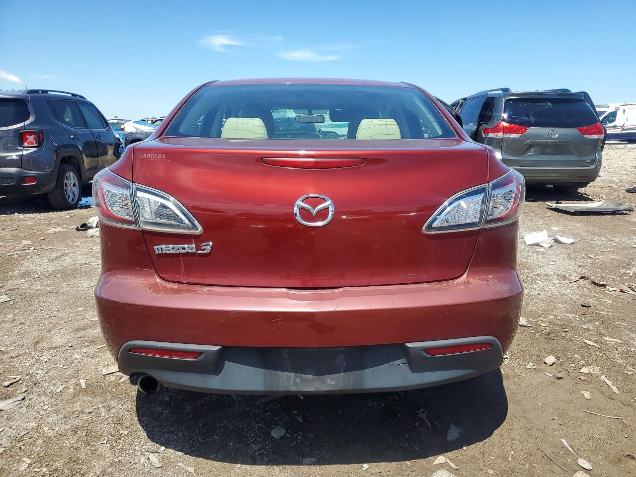 2010 Mazda 3 I Красный vin: JM1BL1SF5A1236808