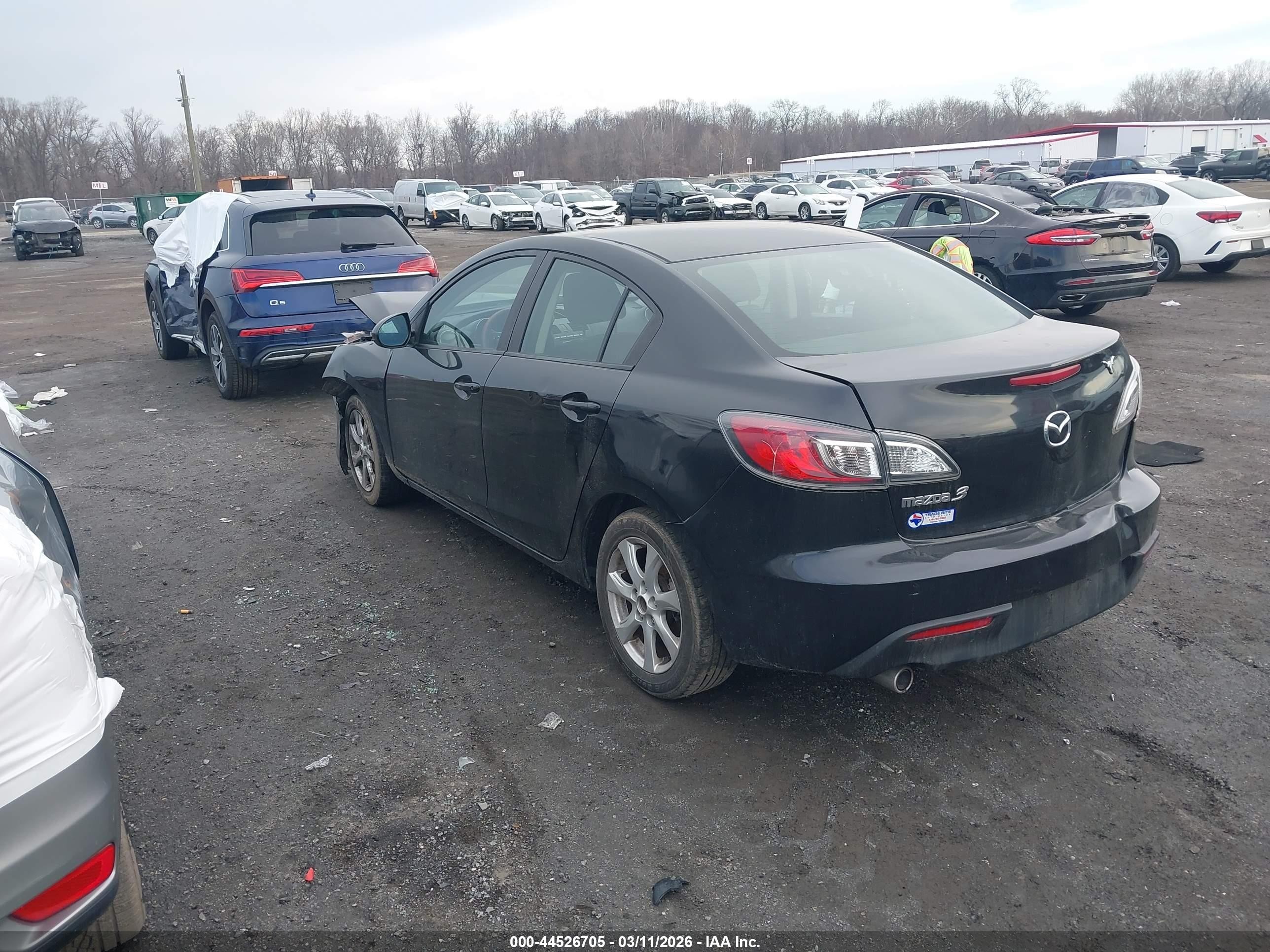 2010 Mazda Mazda3 I Touring Черный vin: JM1BL1SF5A1332423