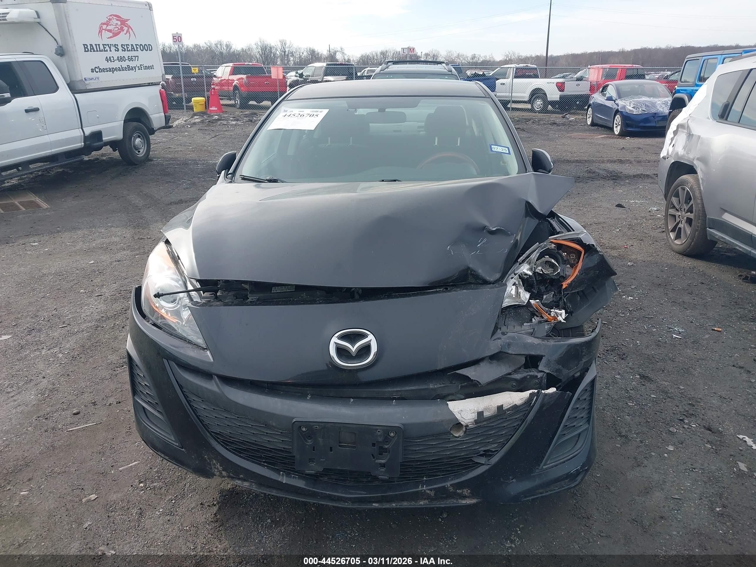 2010 Mazda Mazda3 I Touring Черный vin: JM1BL1SF5A1332423