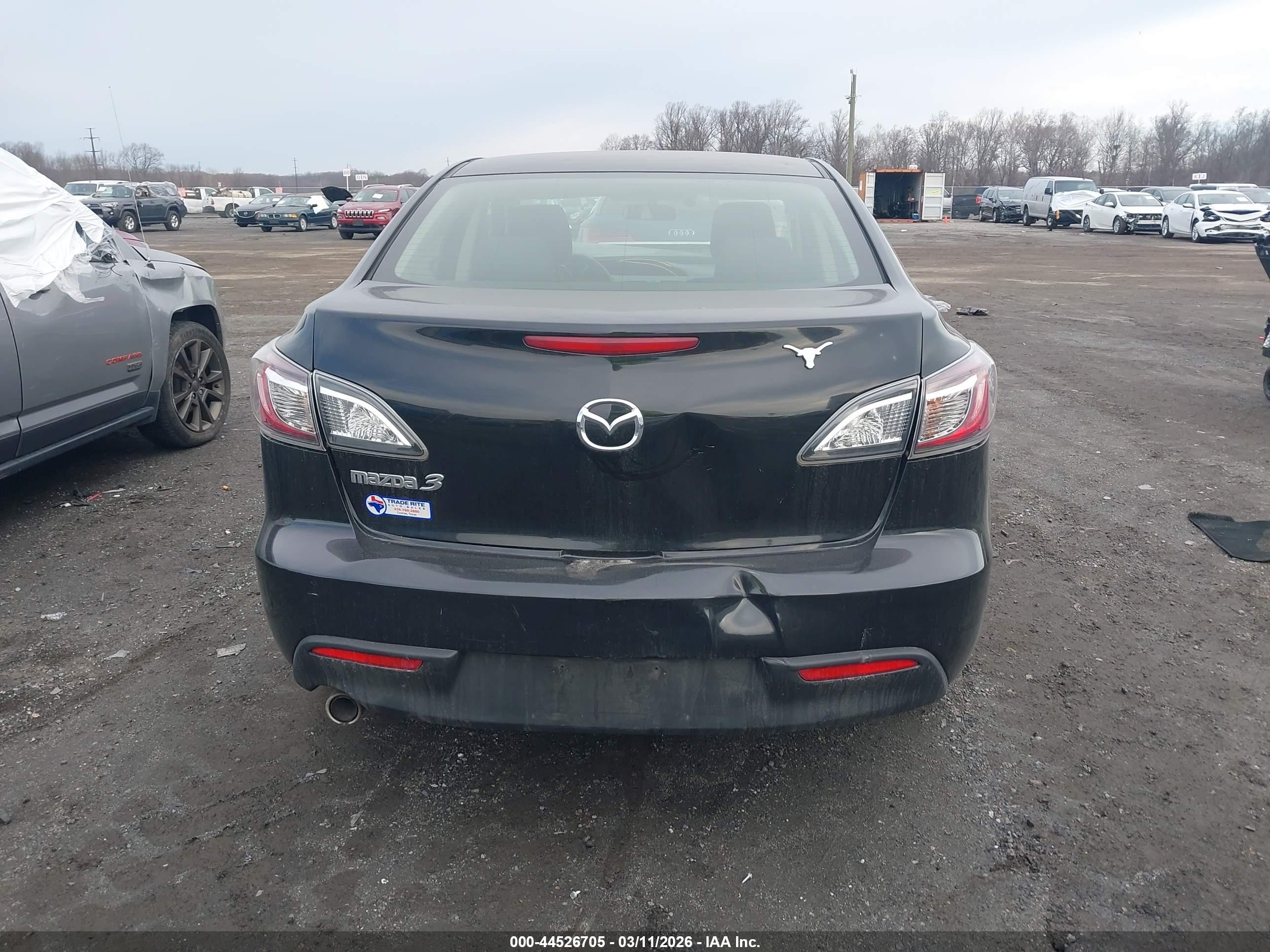 2010 Mazda Mazda3 I Touring Черный vin: JM1BL1SF5A1332423