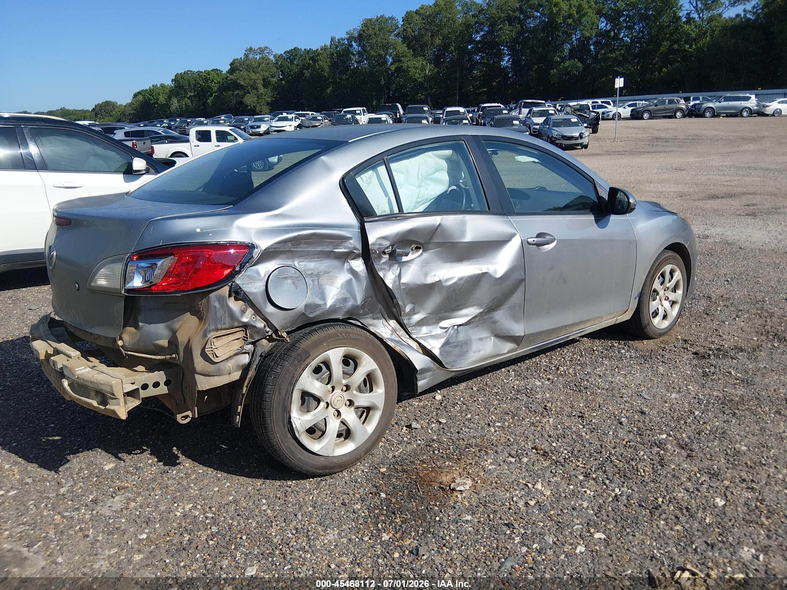 2010 Mazda Mazda3 I Sport Silver vin: JM1BL1SF6A1157793
