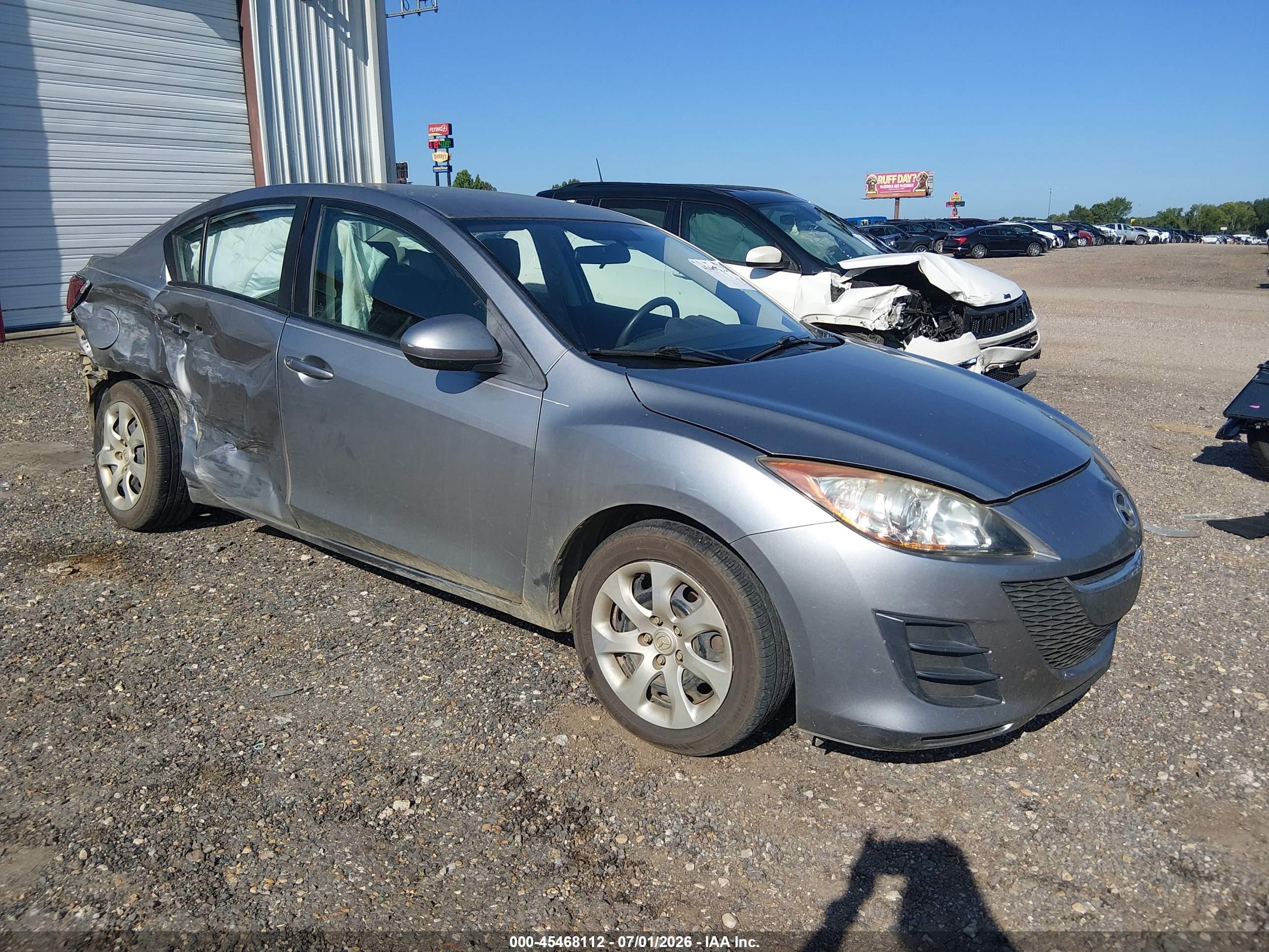 2010 Mazda Mazda3 I Sport Silver vin: JM1BL1SF6A1157793