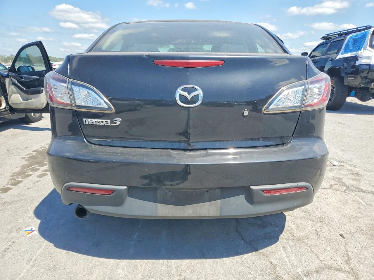 2010 Mazda 3 I Black vin: JM1BL1SF6A1205051