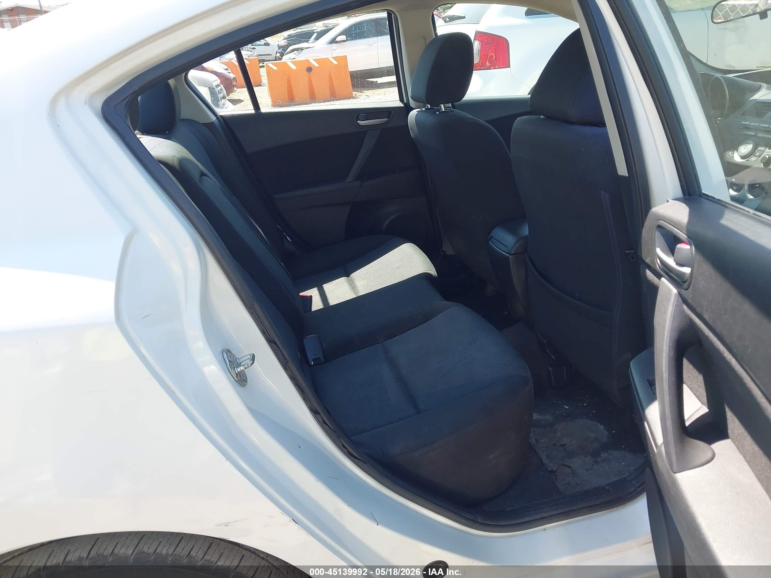 2010 Mazda Mazda3 I Touring White vin: JM1BL1SF6A1243296