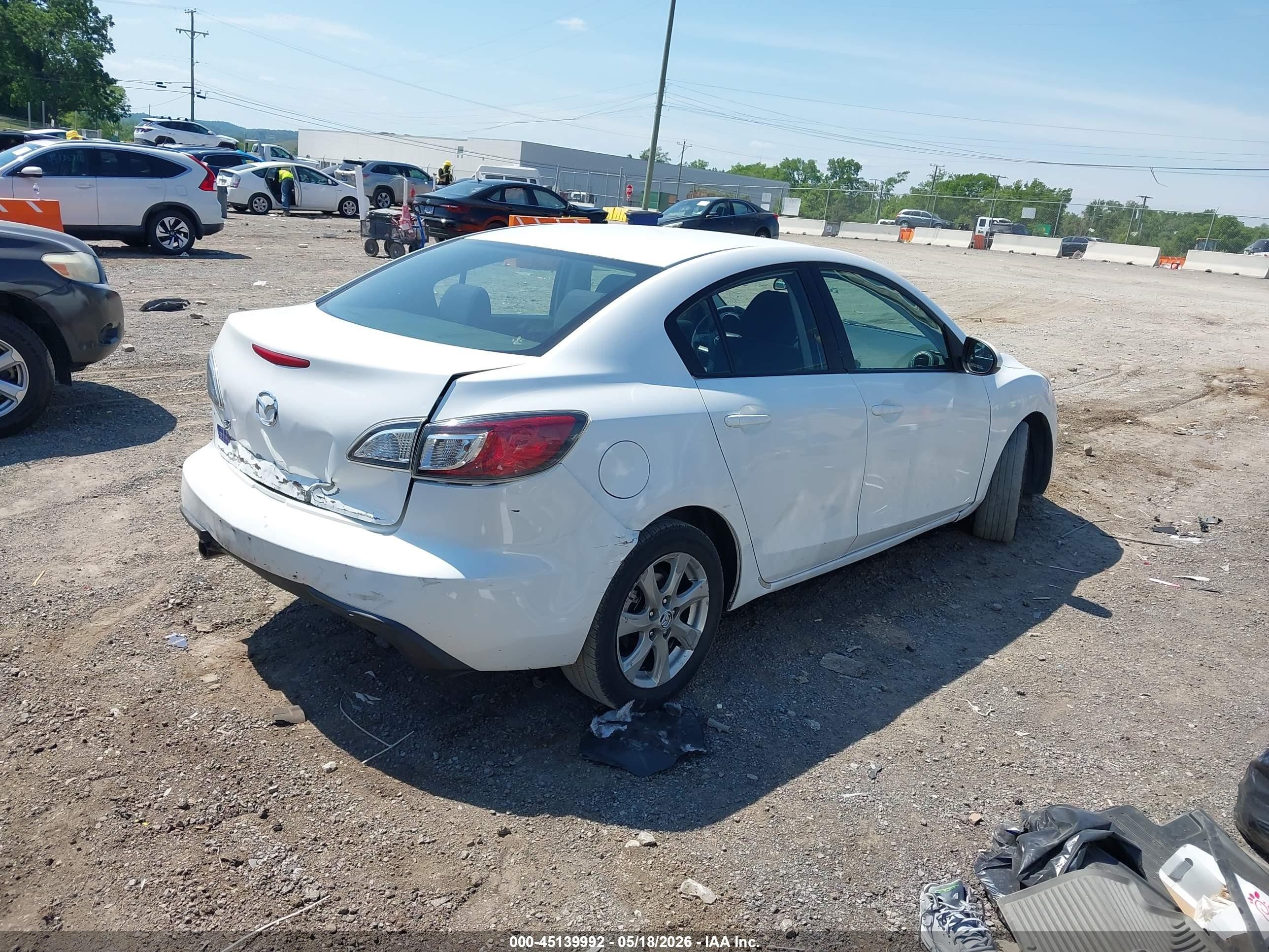 2010 Mazda Mazda3 I Touring White vin: JM1BL1SF6A1243296